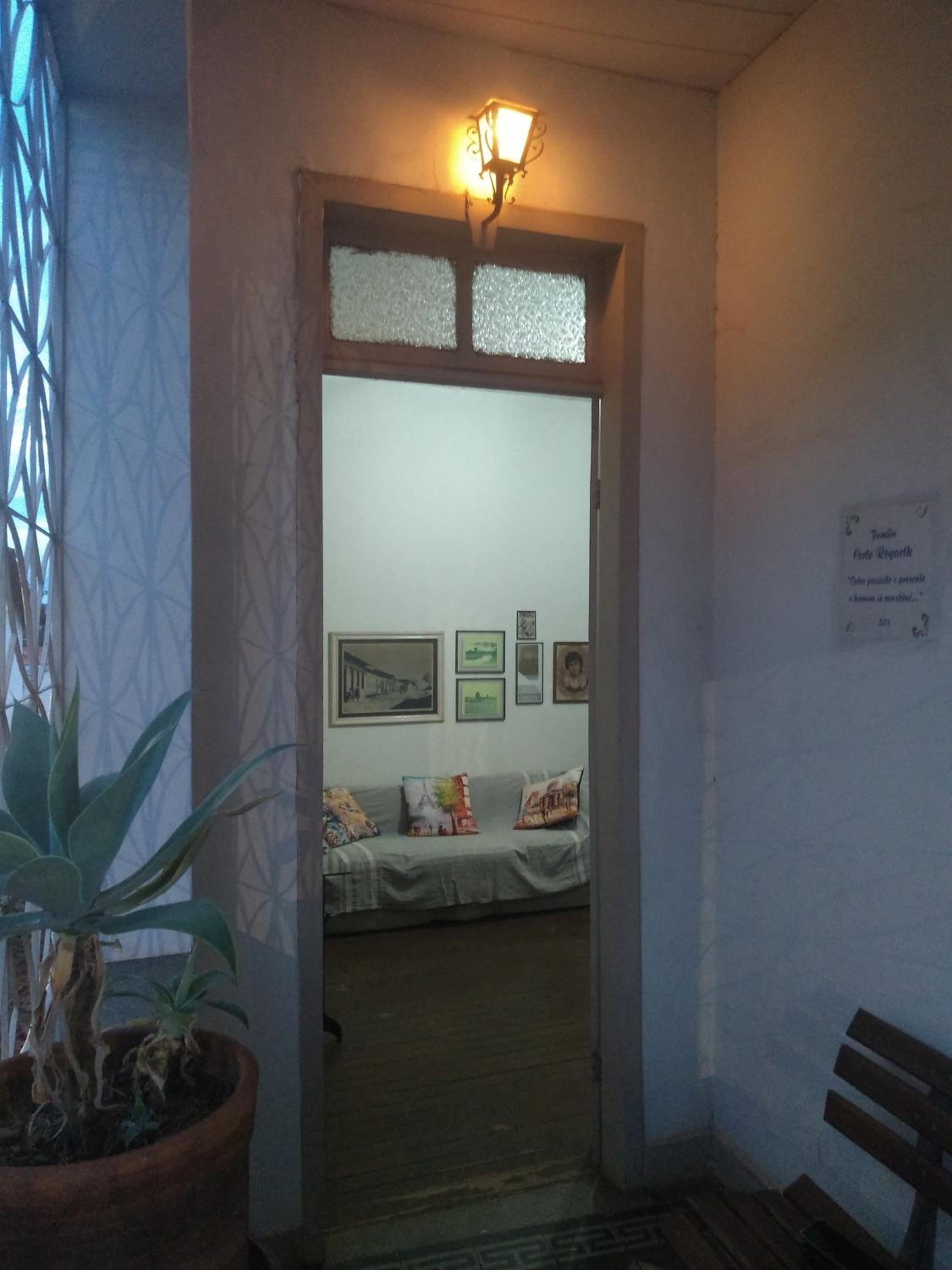 One-Bedroom House photo 1