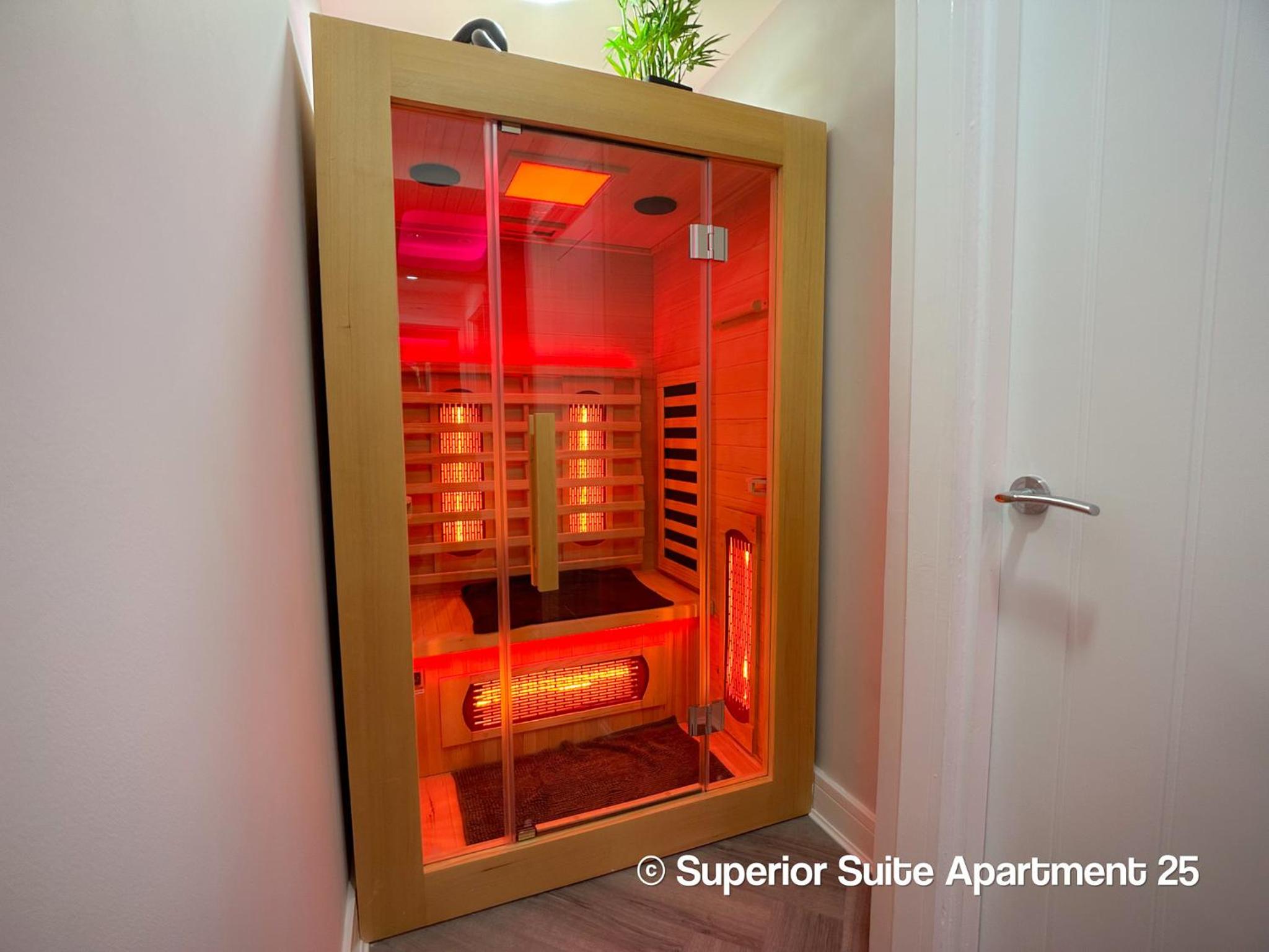 Superior Suite - Photo 30