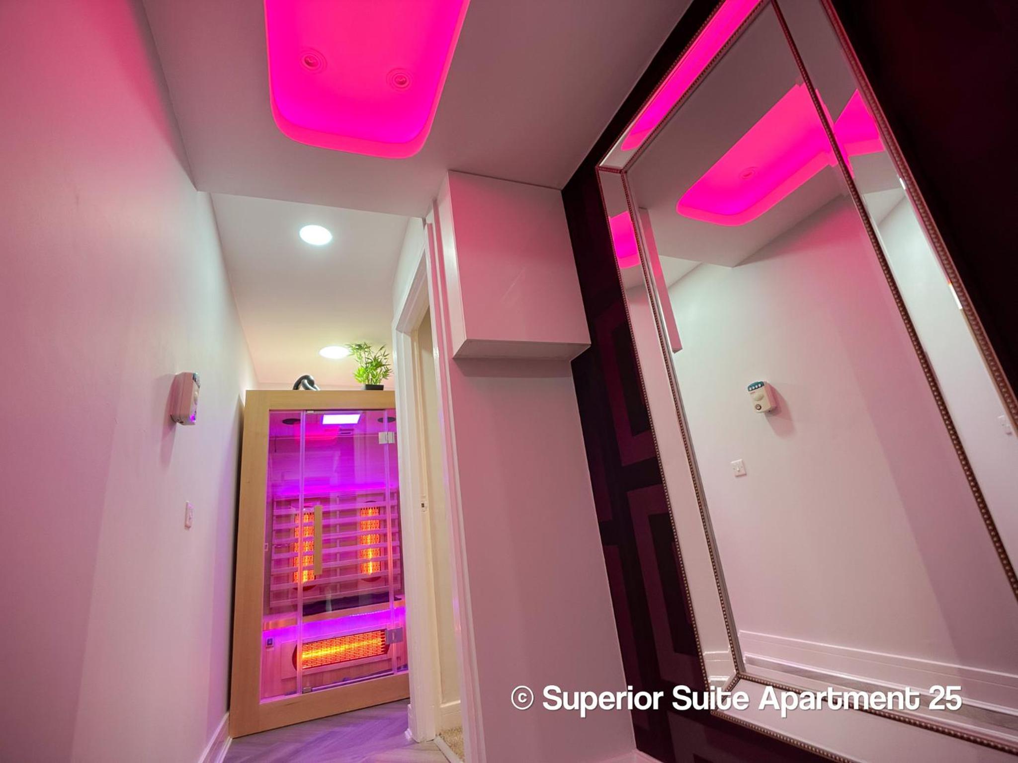 Superior Suite - Photo 41