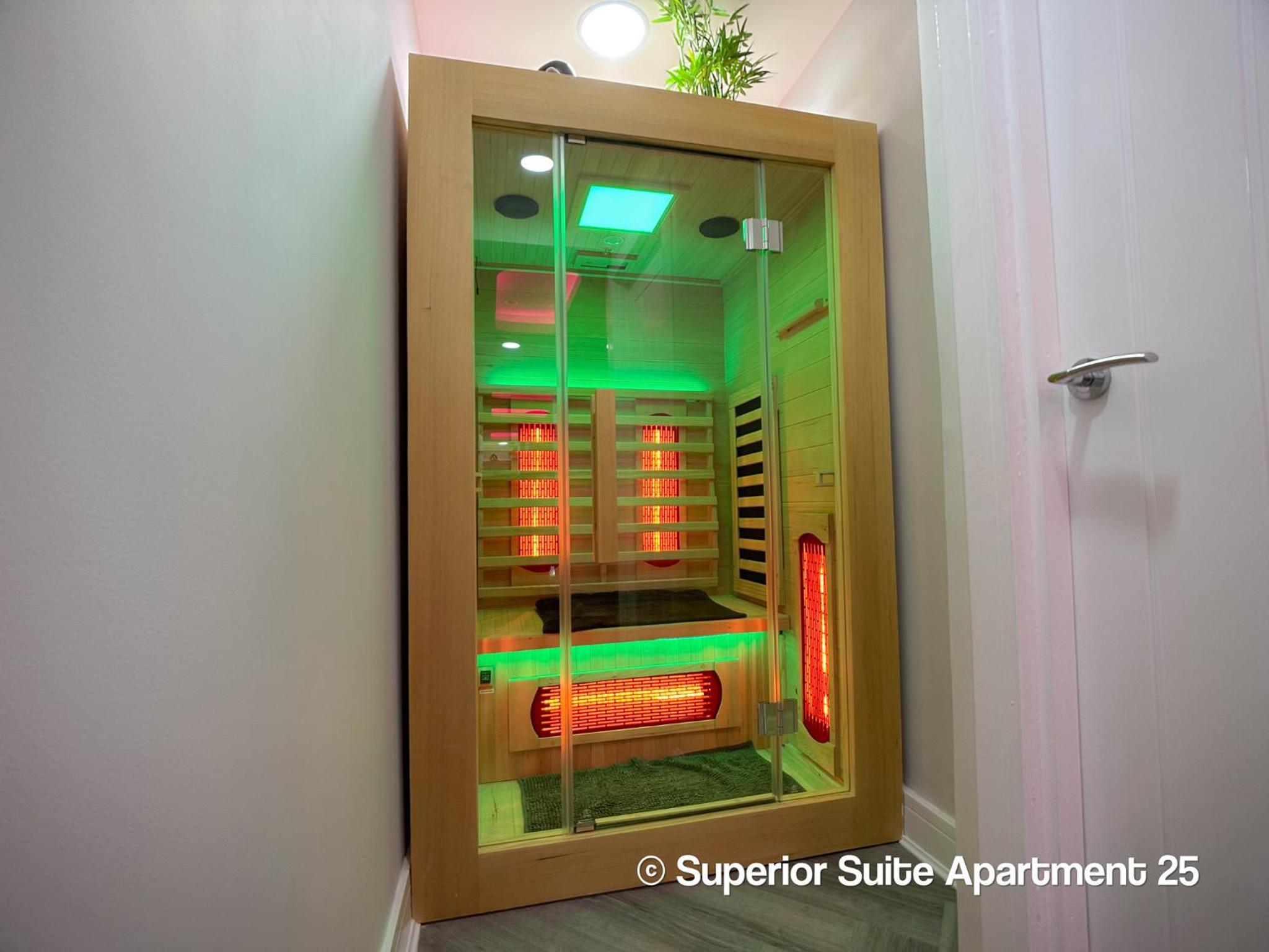 Superior Suite - Photo 33