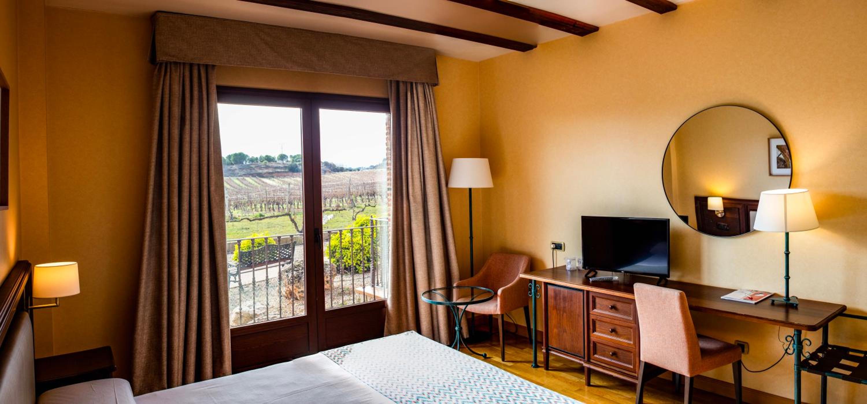 Double or Twin Room - Photo 3