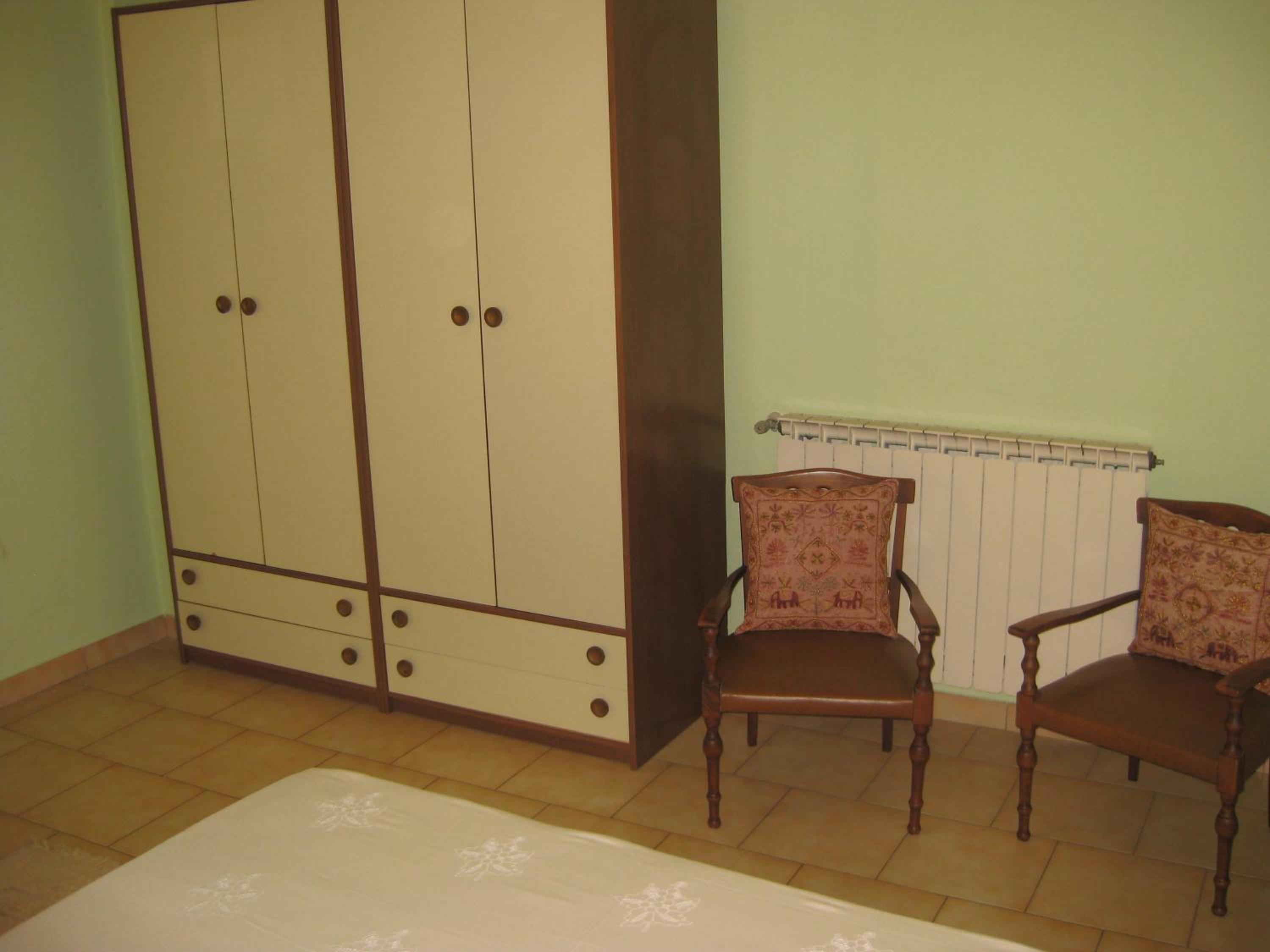 Double Room - Photo 11