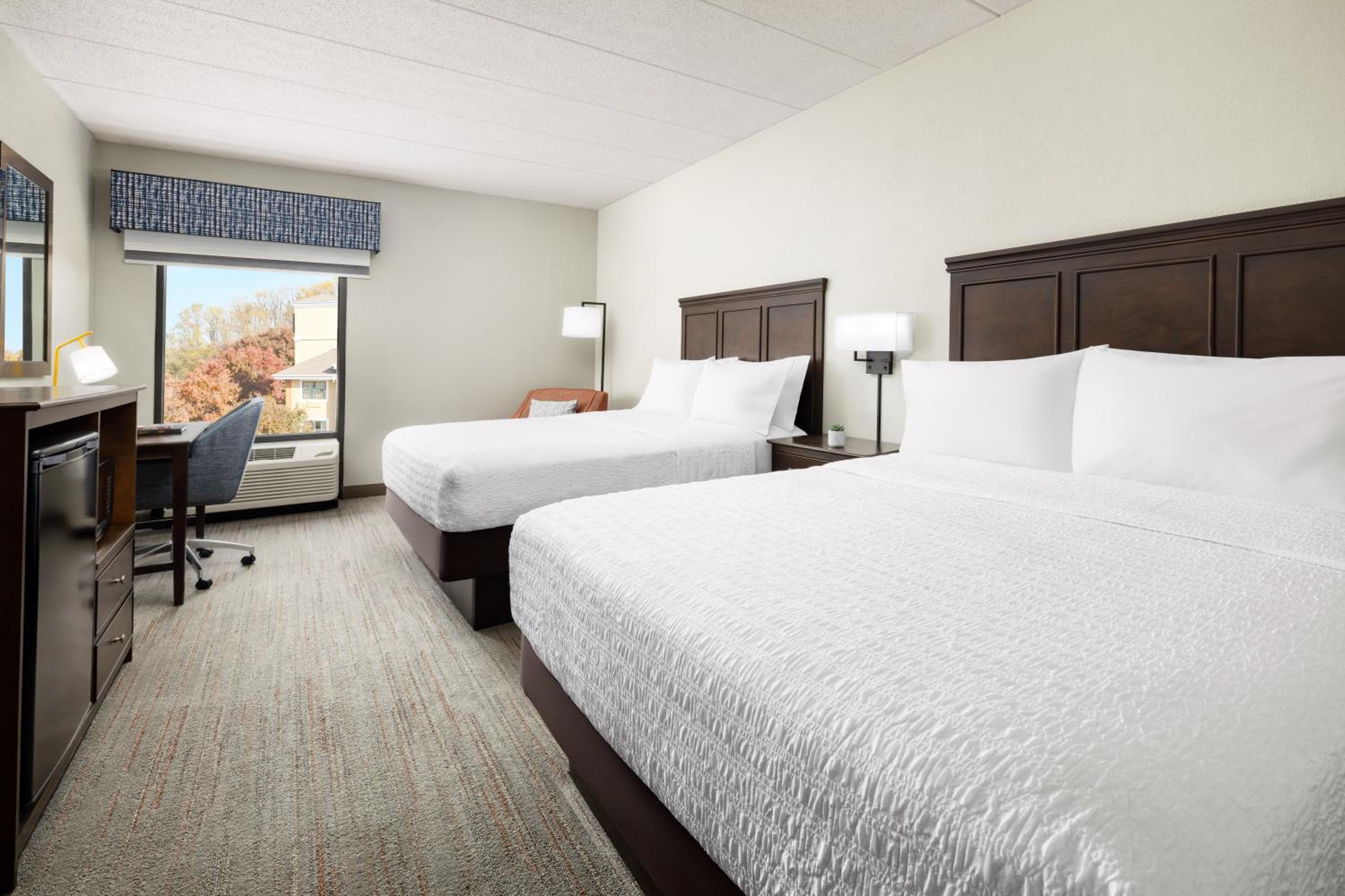 Room with Two Queen Beds - Non-Smoking