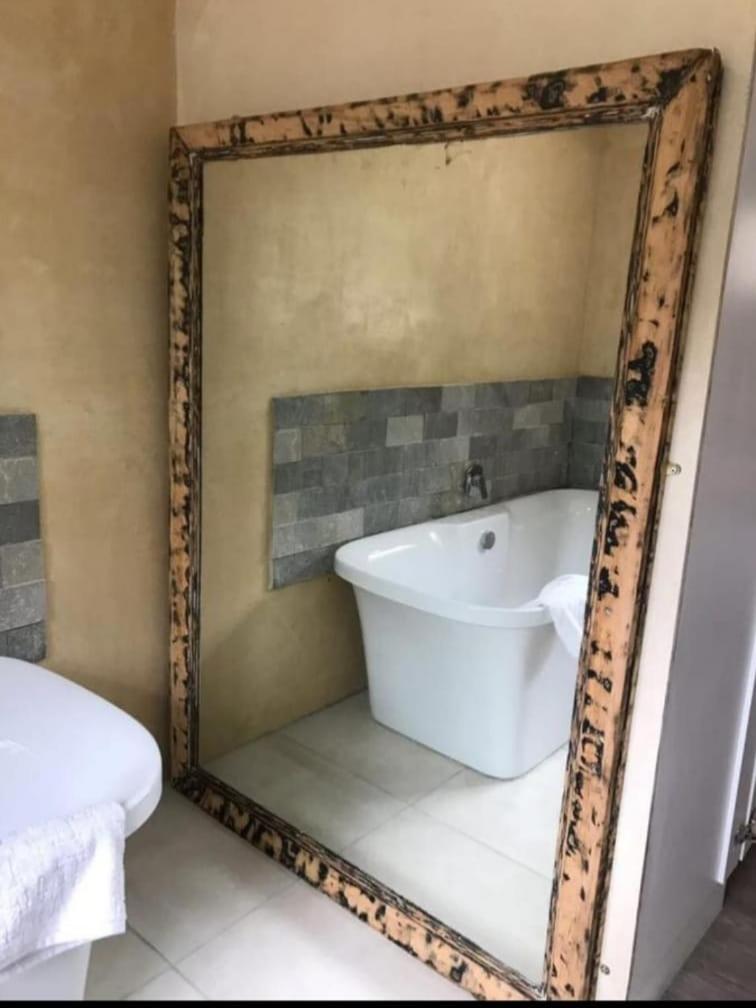 Budget Double Room photo 3