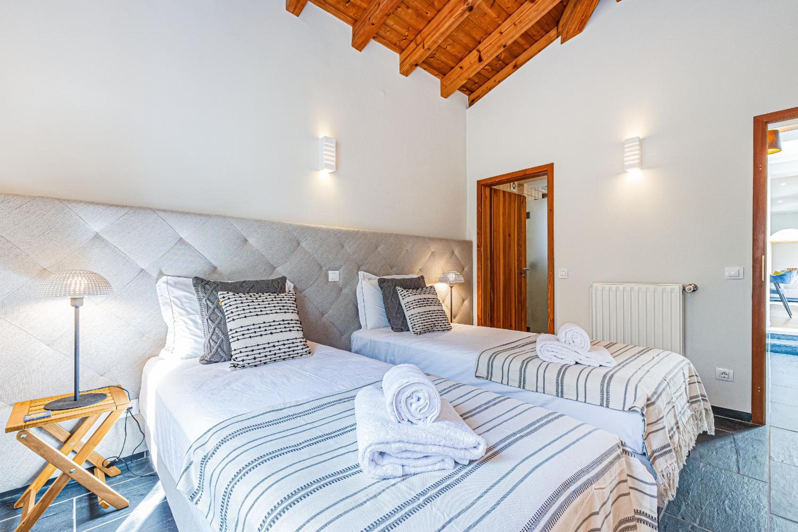 Four-Bedroom House photo 2
