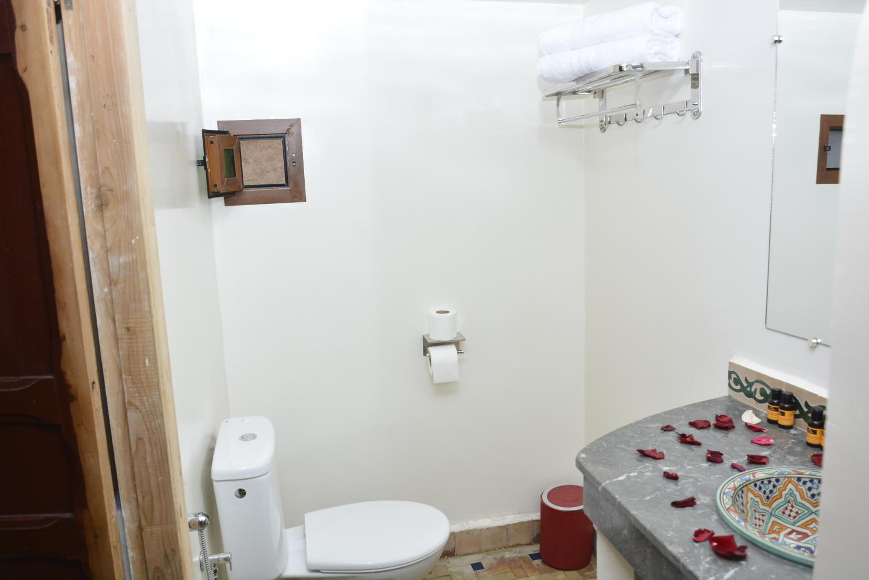 Deluxe Family Suite photo 2
