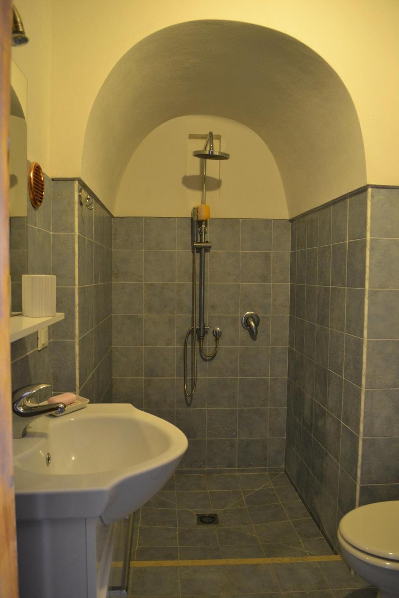 Two-Bedroom House photo 3