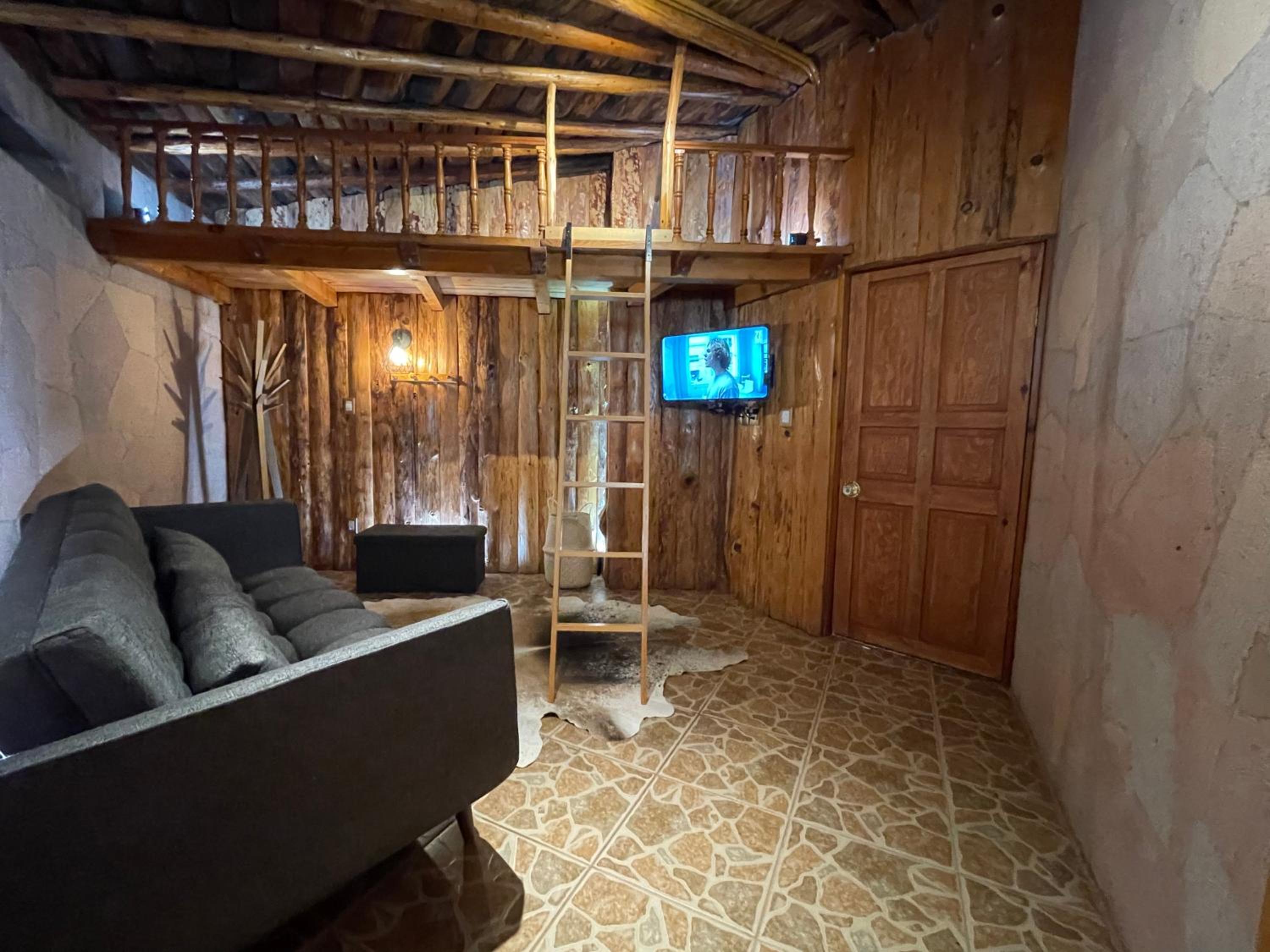 Villa photo 3
