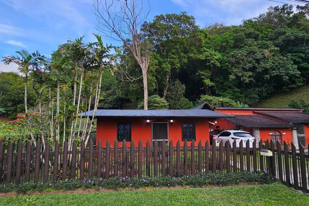 Three-Bedroom House photo 3