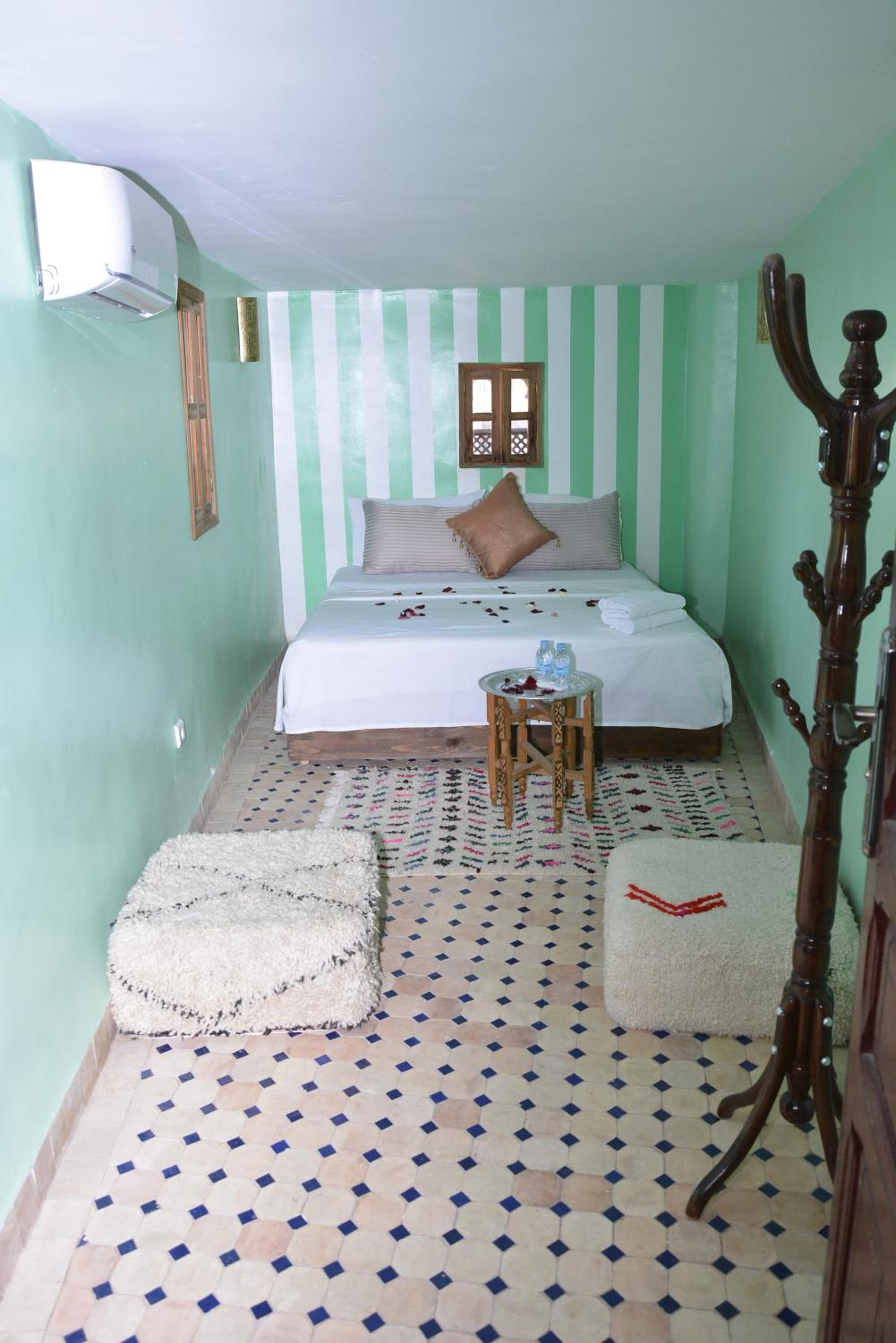 Small Double Room photo 1
