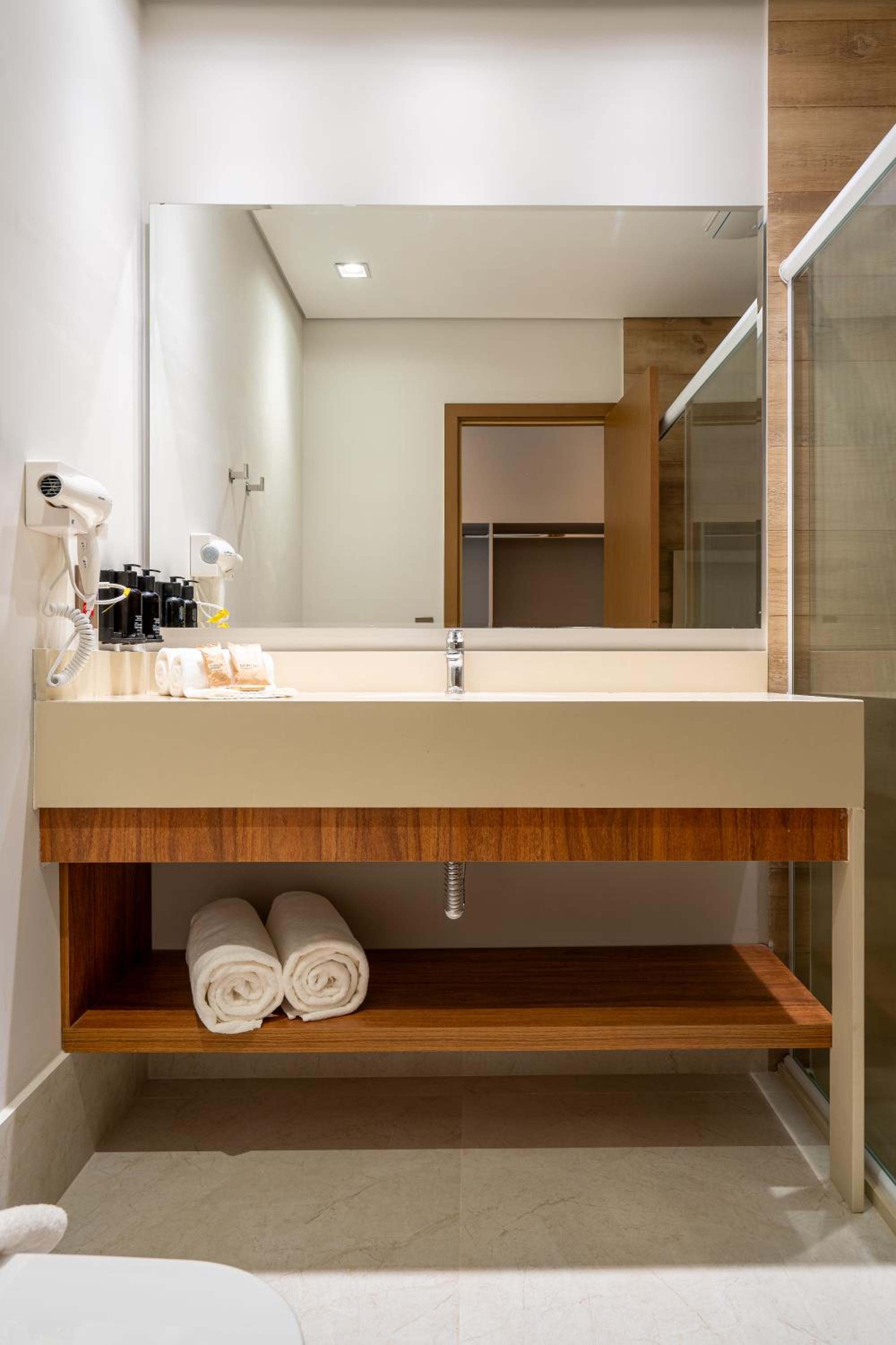 Superior Quadruple Room photo 3
