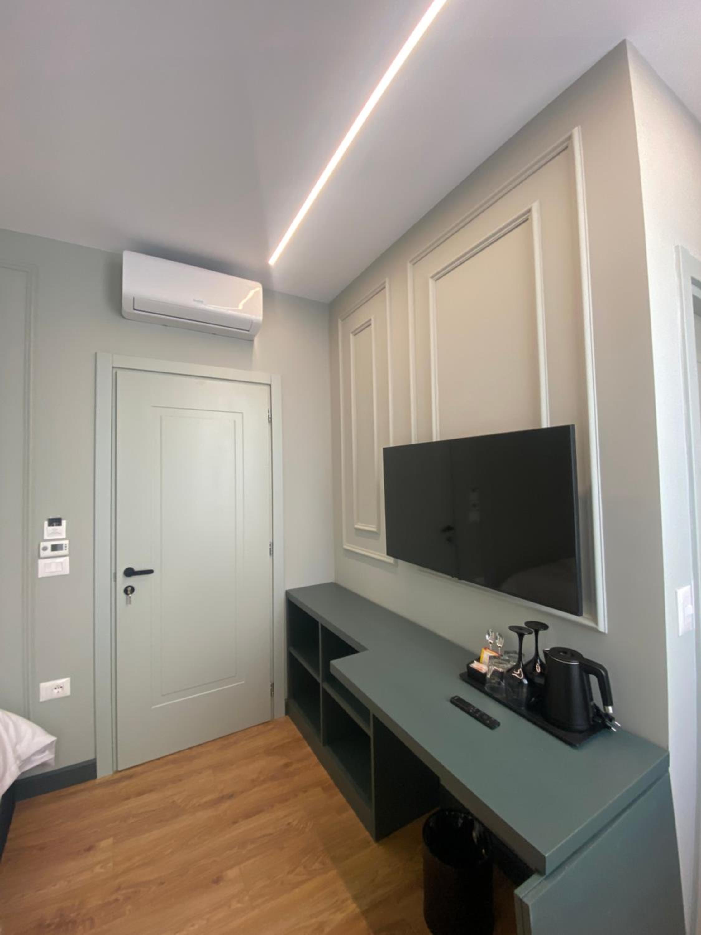 Double or Twin Room with Shower photo 2