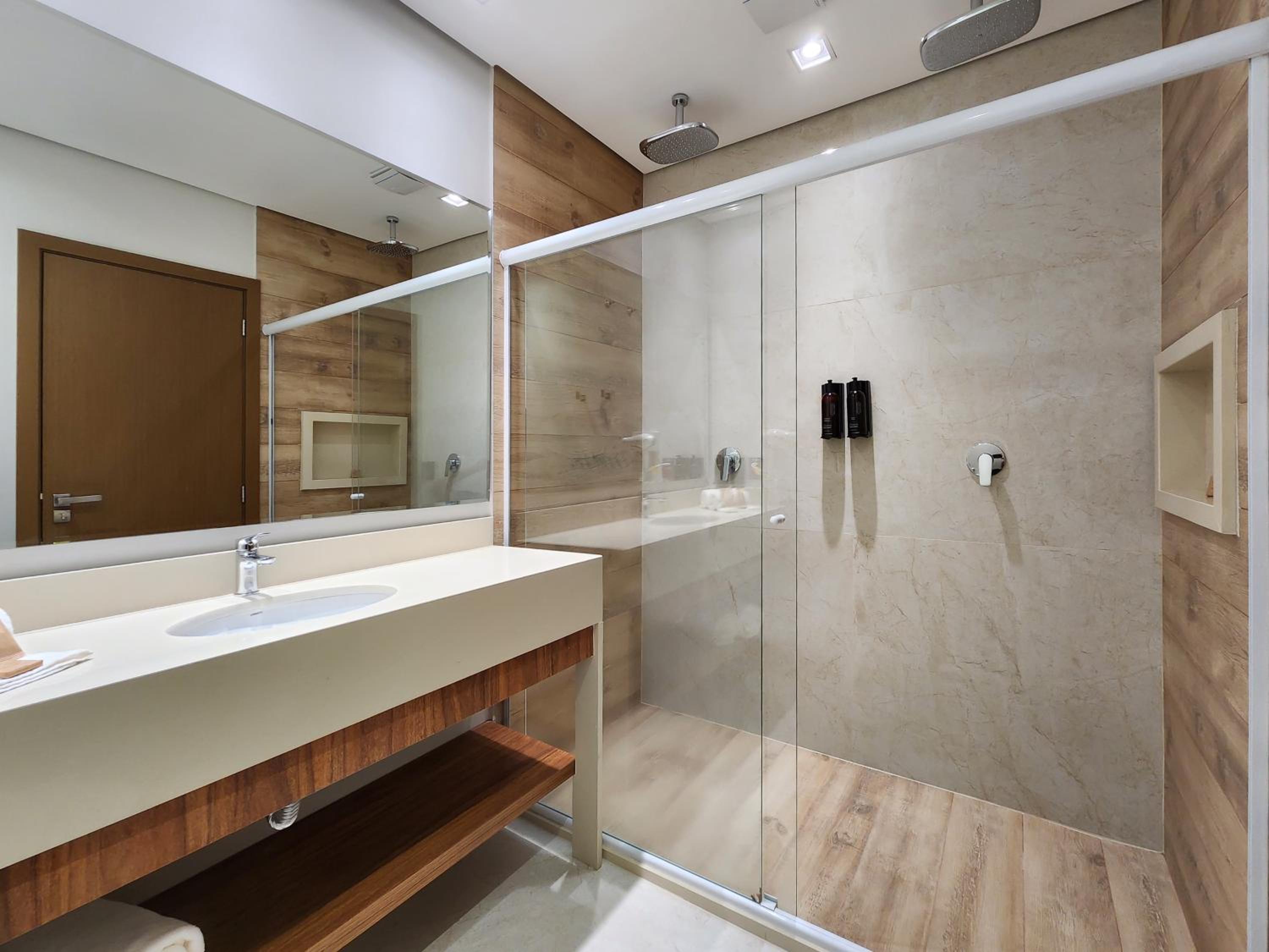 Superior Triple Room photo 3