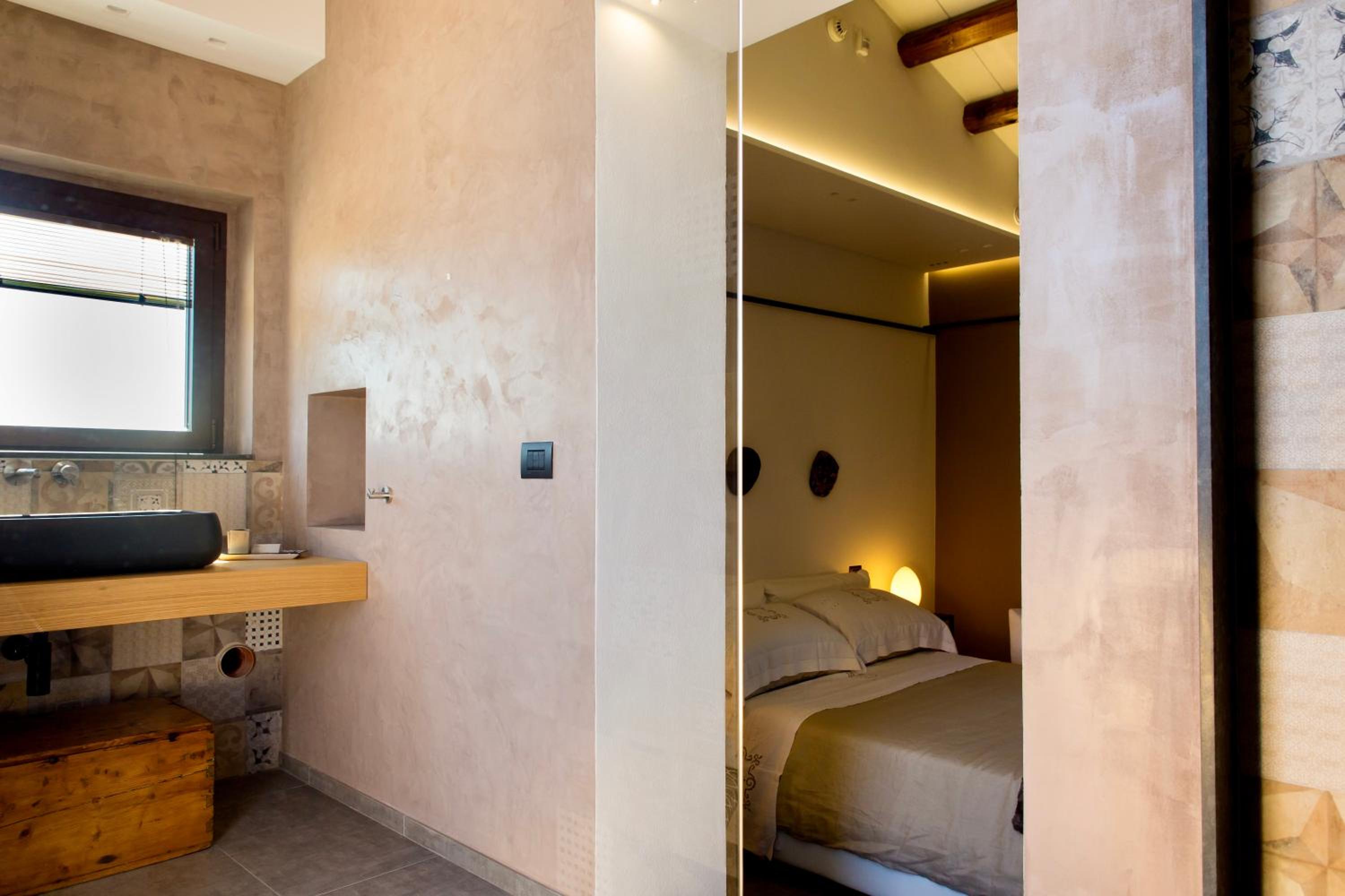 Suite with Terrace - Photo 17