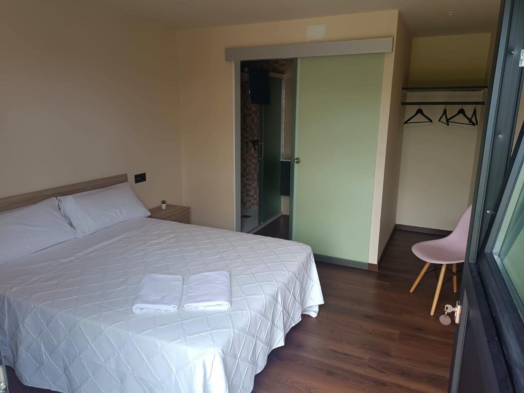 Habitación Doble con Baño Privado
