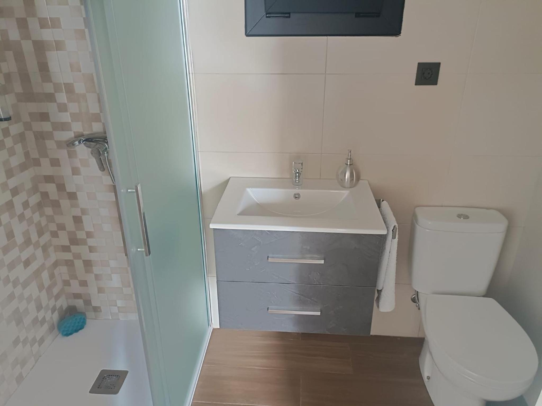 Double Room with Private Bathroom photo 3