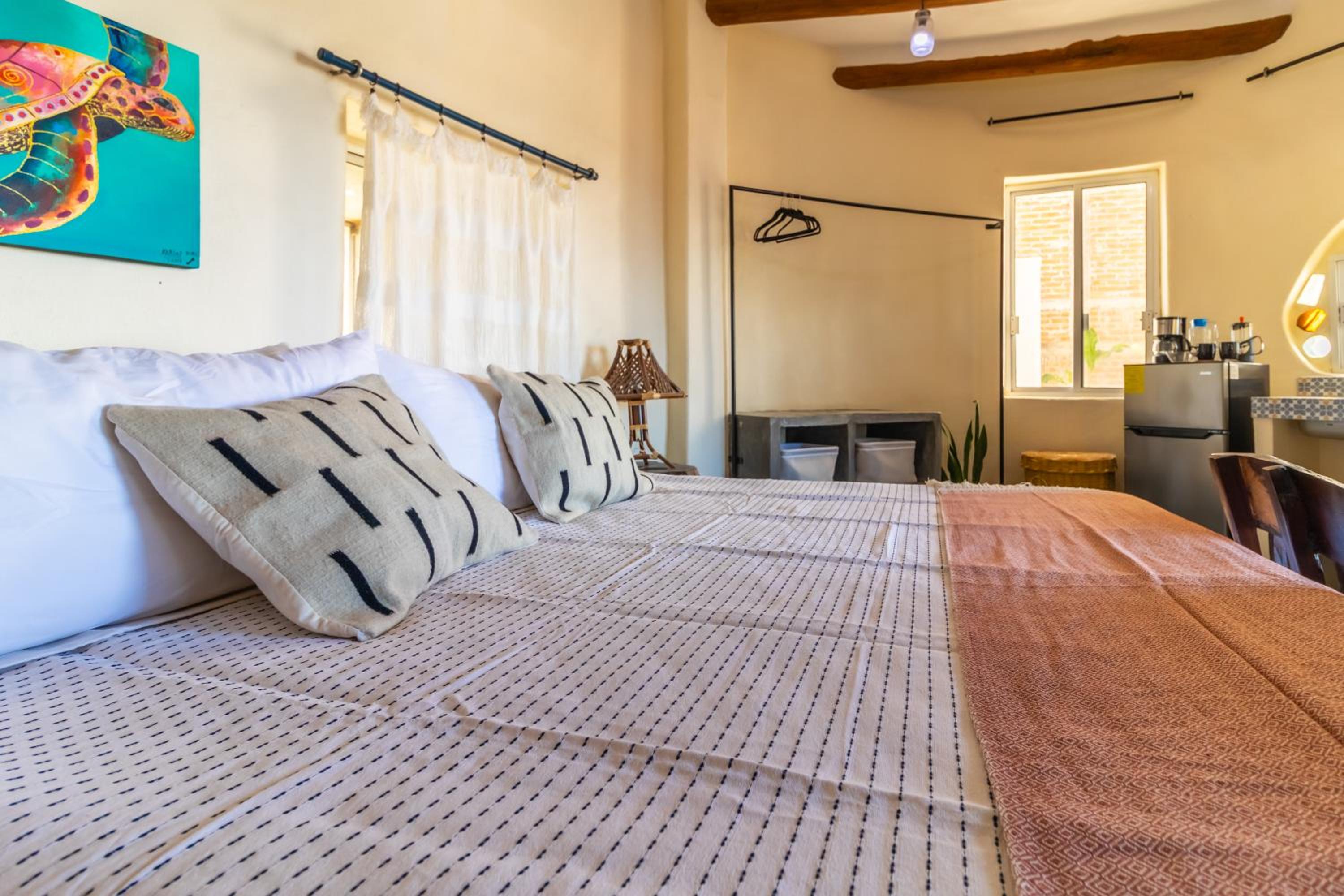 King Room with Sea View - Photo 4