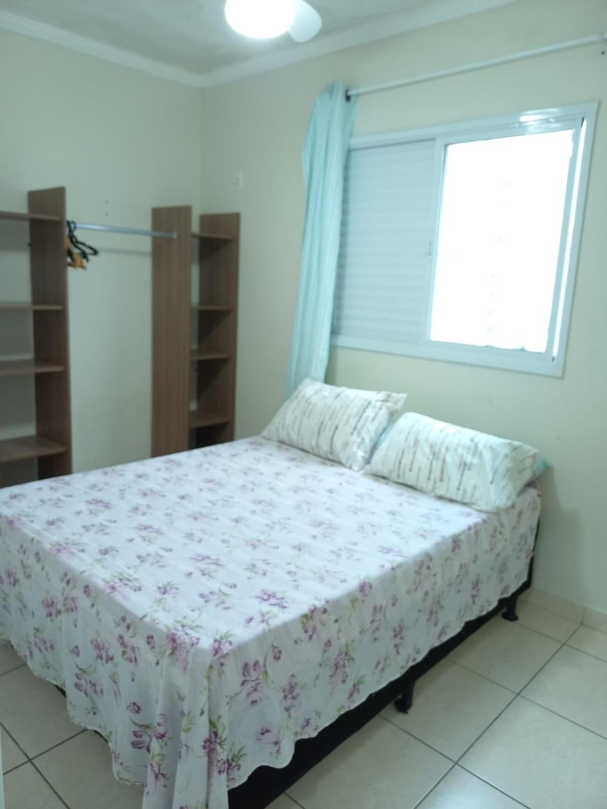 Apartment with Balcony - Photo 4