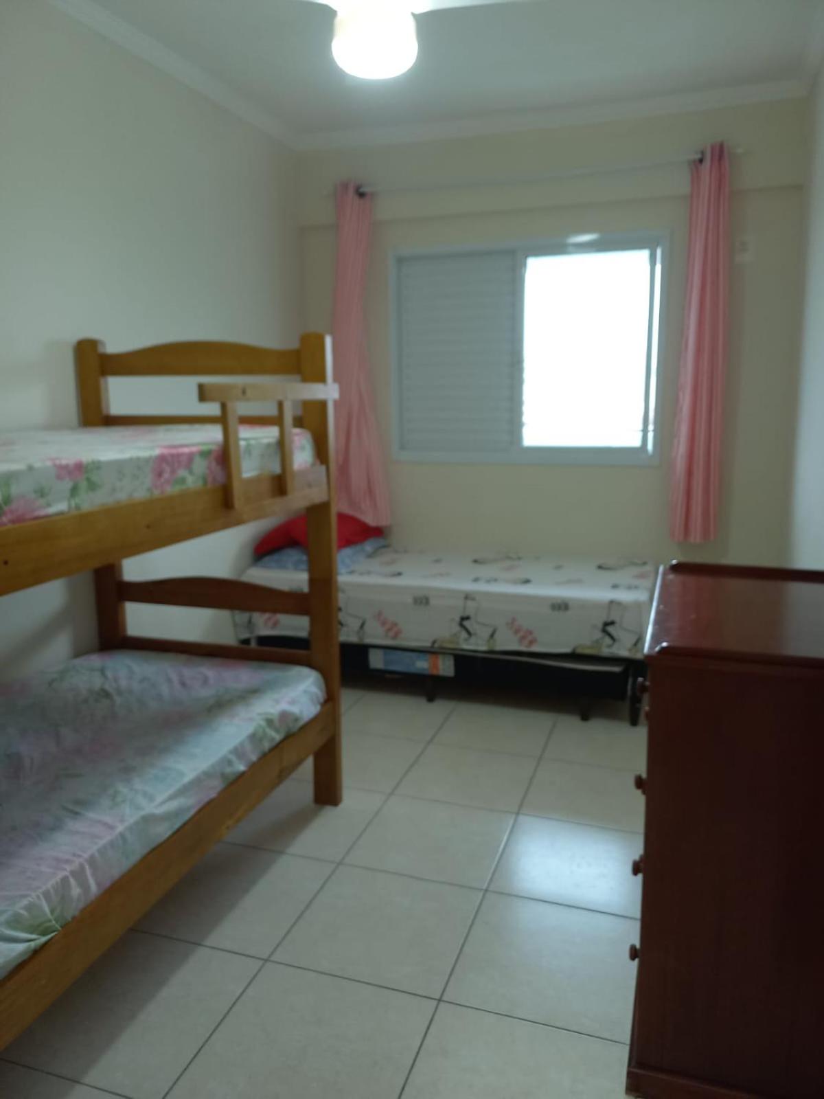 Apartment with Balcony - Photo 3