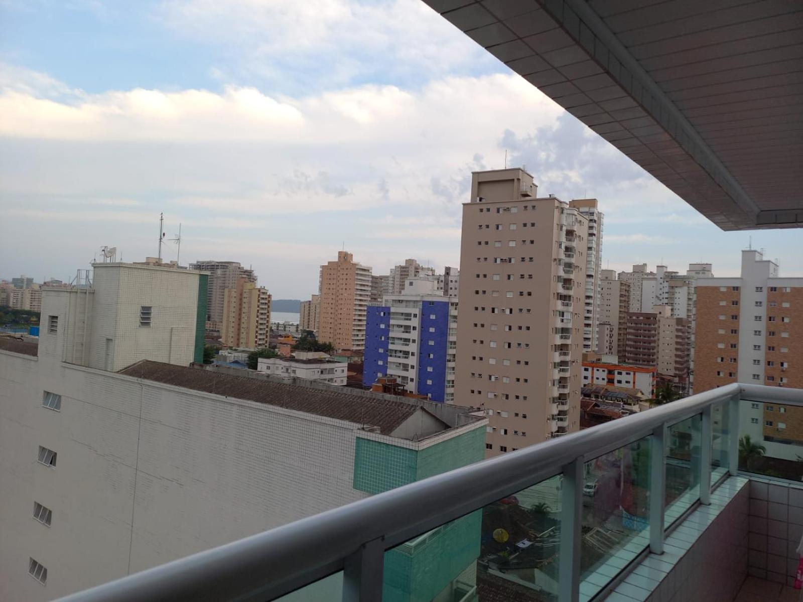 Apartment with Balcony - Photo 19