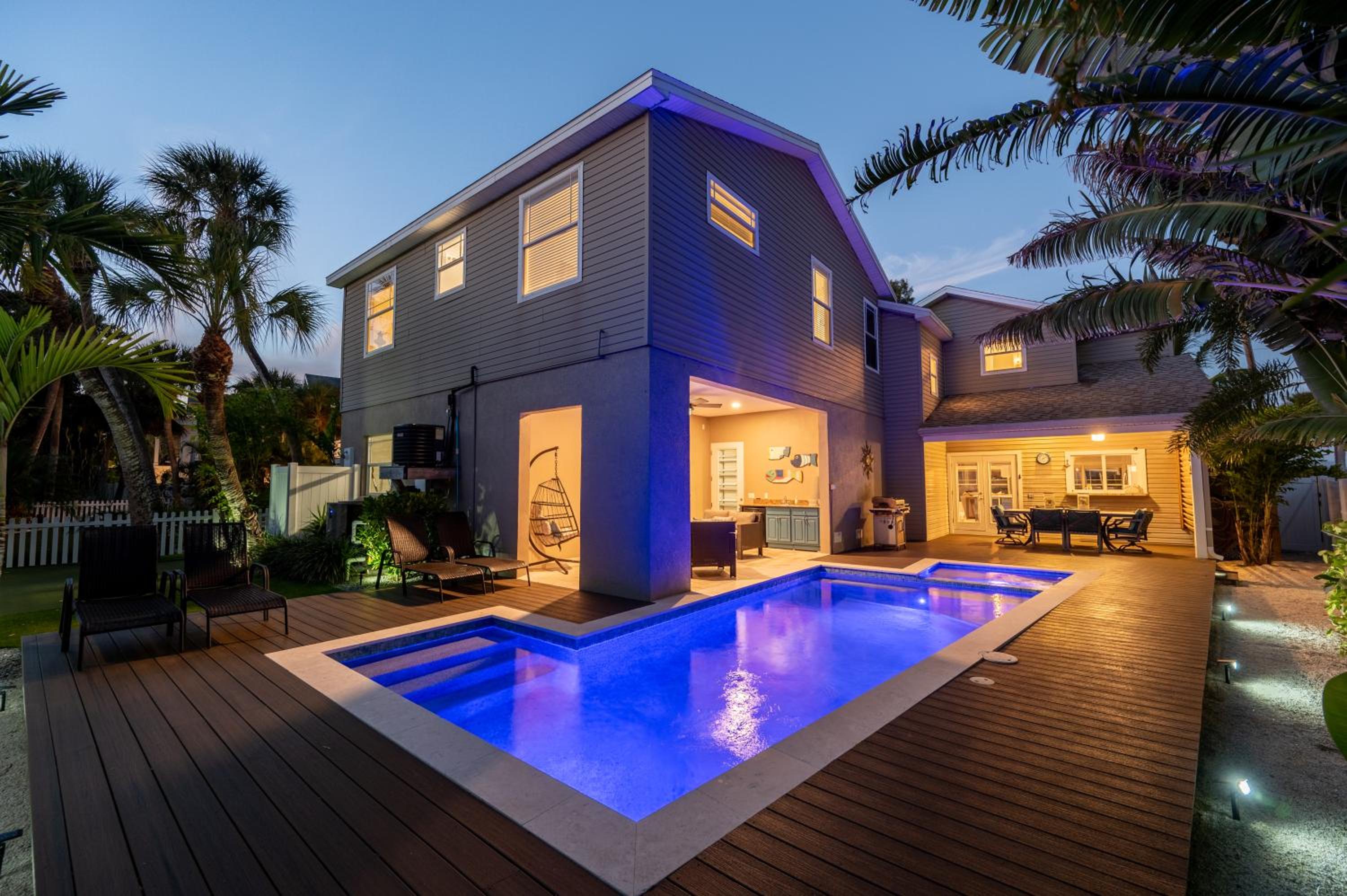 Four-Bedroom House photo 2