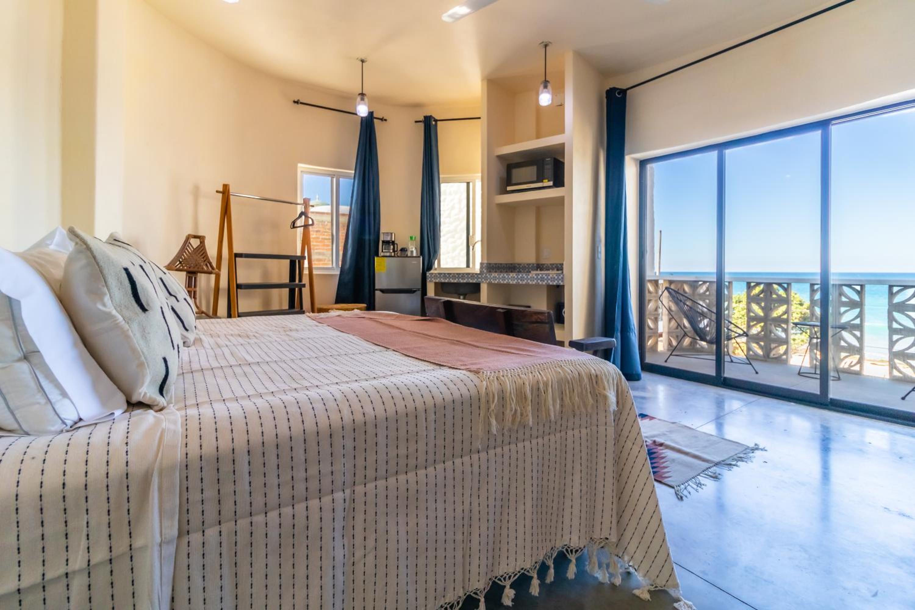 Queen Room with Sea View photo 1
