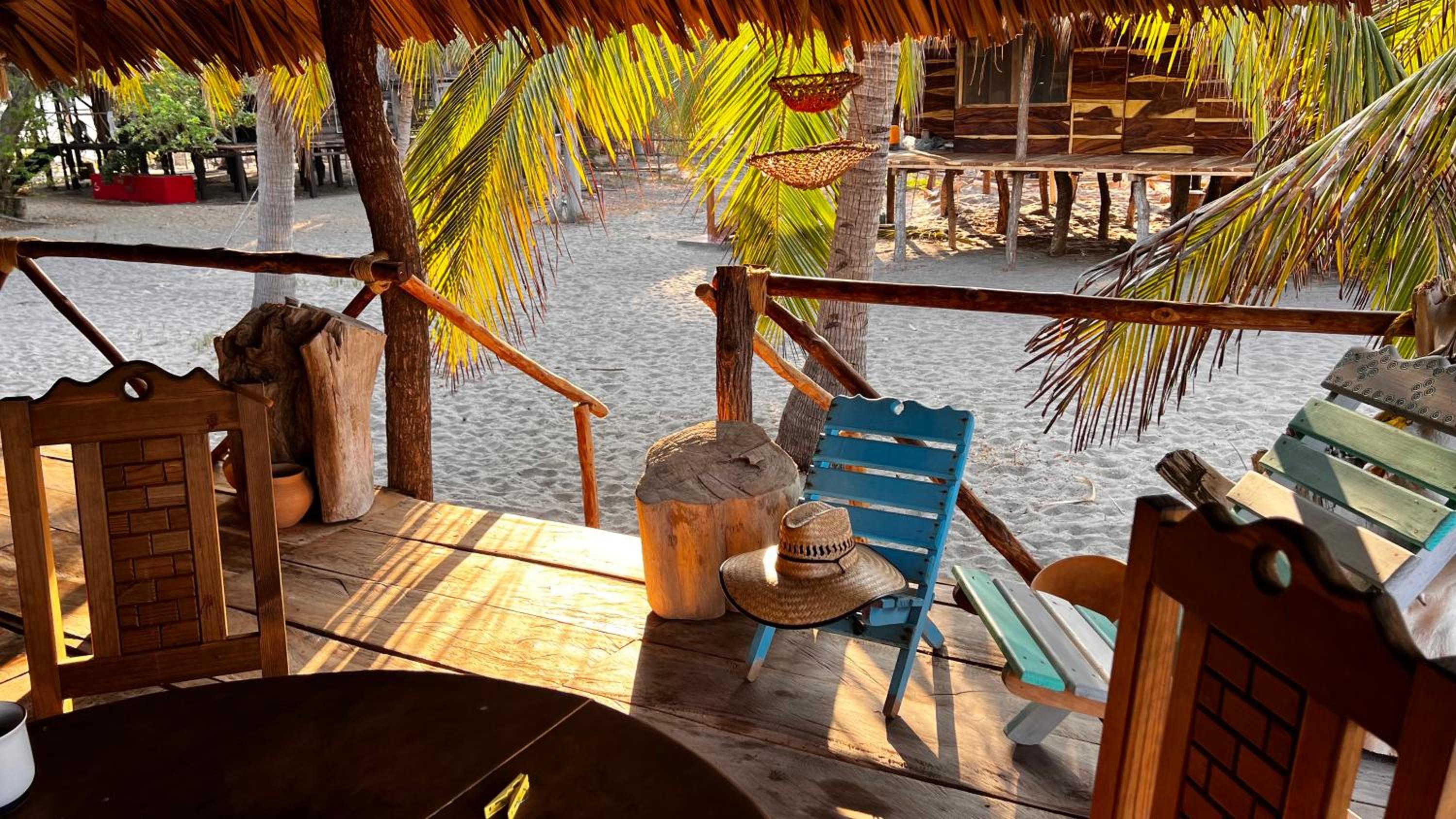 Deluxe Bungalow photo 3