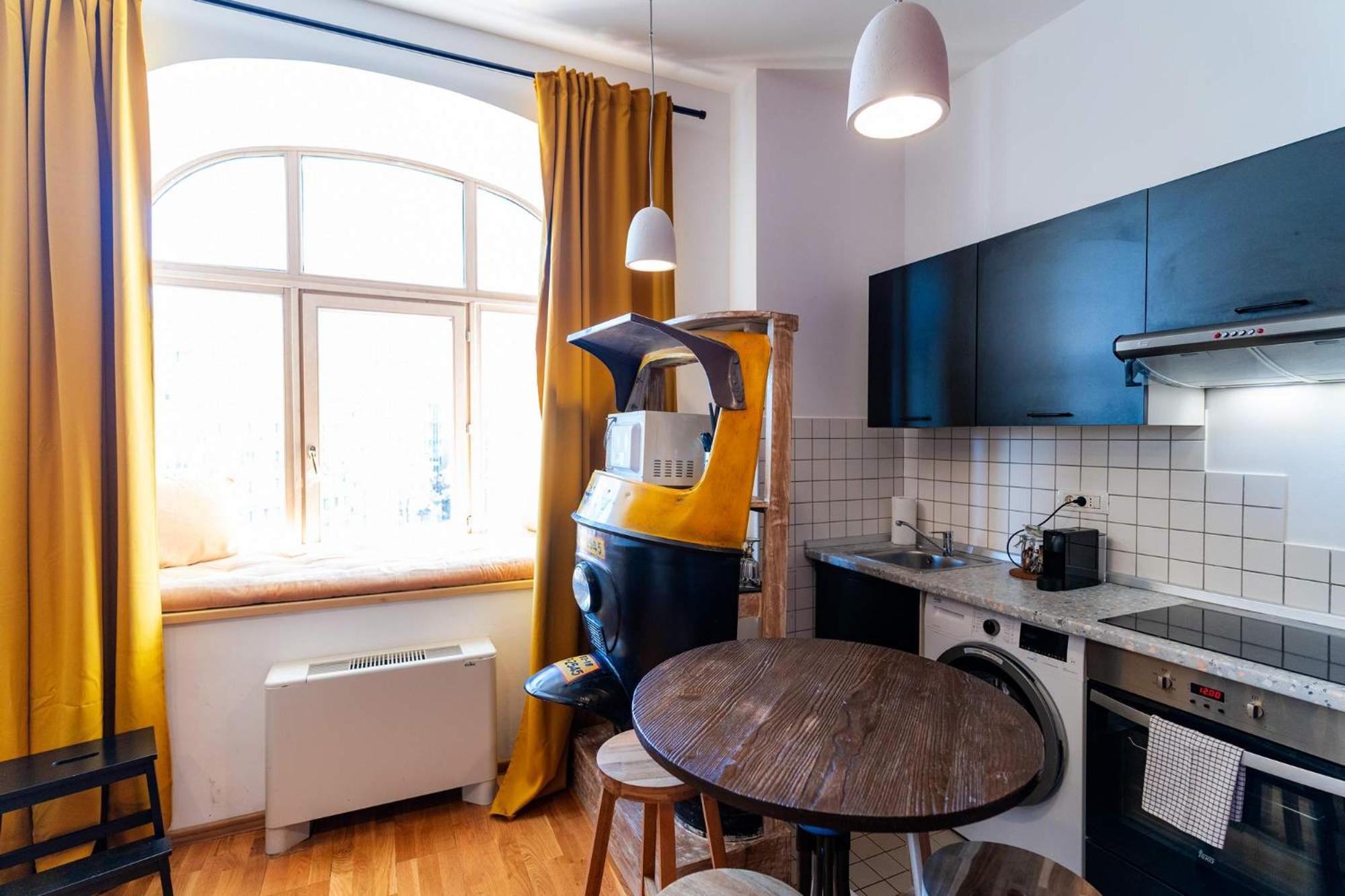 Two-Bedroom Apartment with Living  - Photo 26