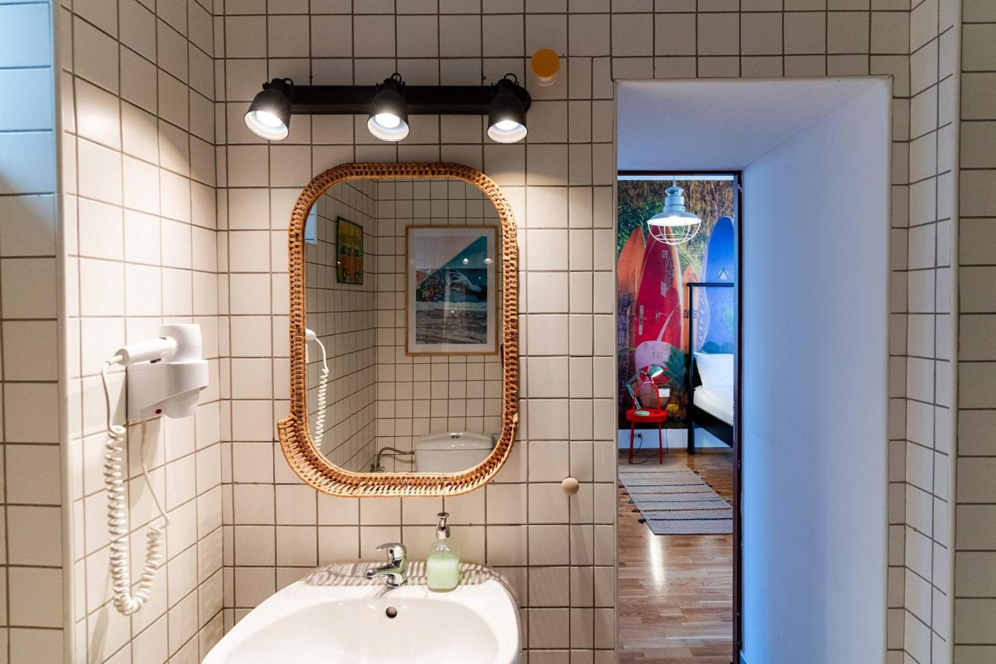 Two-Bedroom Apartment with Living  - Photo 30