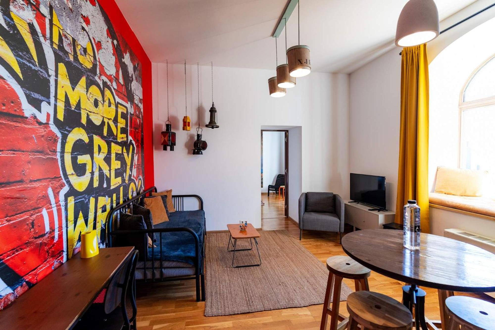 Two-Bedroom Apartment with Living  - Photo 31