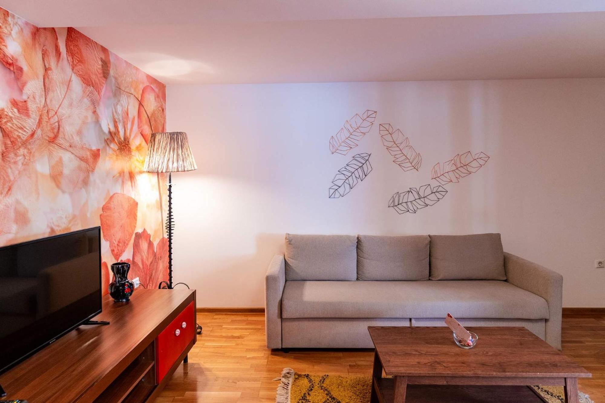 One-Bedroom Apartment - Photo 20