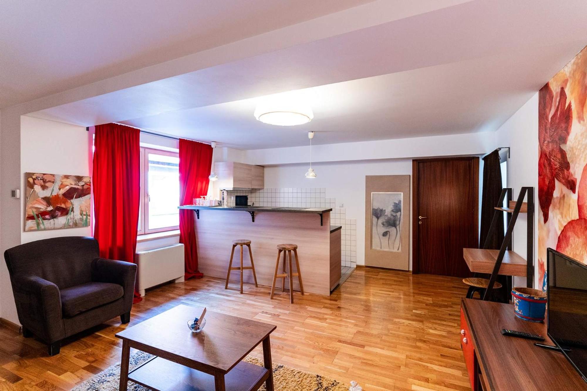 One-Bedroom Apartment - Photo 21