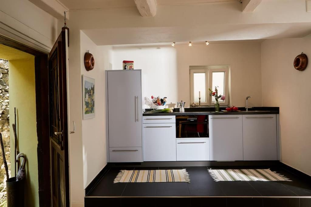 Three-Bedroom Apartment photo 2