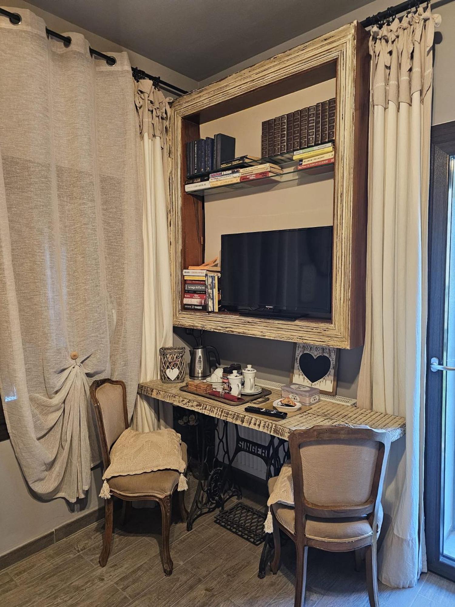 Deluxe Double or Twin Room with Balcony photo 1
