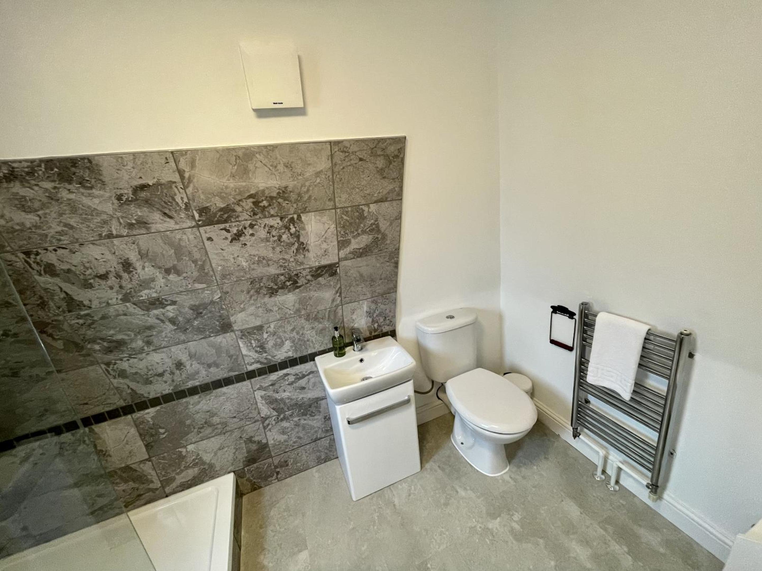 Deluxe Apartment - Photo 17