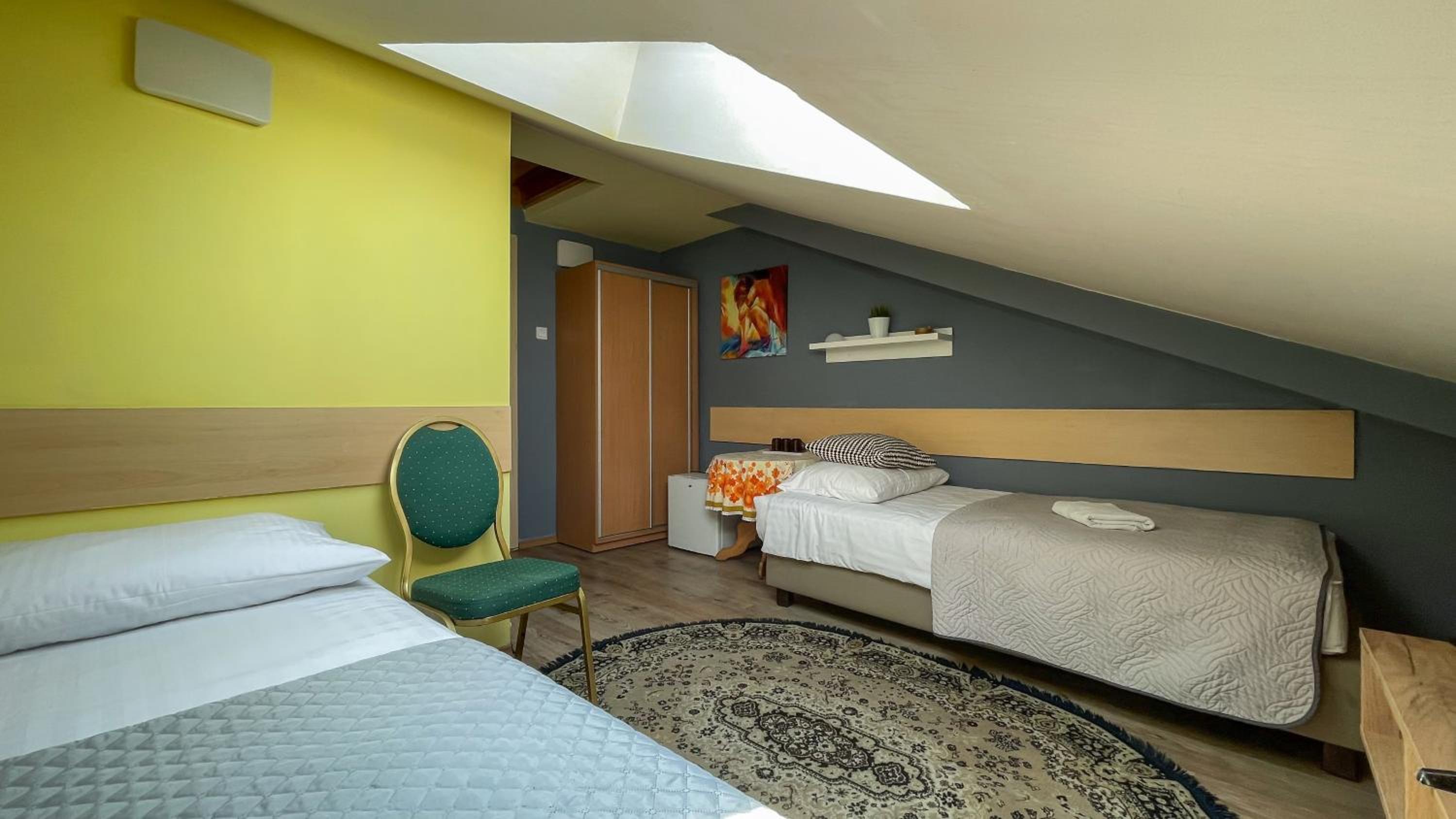 Economy Double Room photo 2