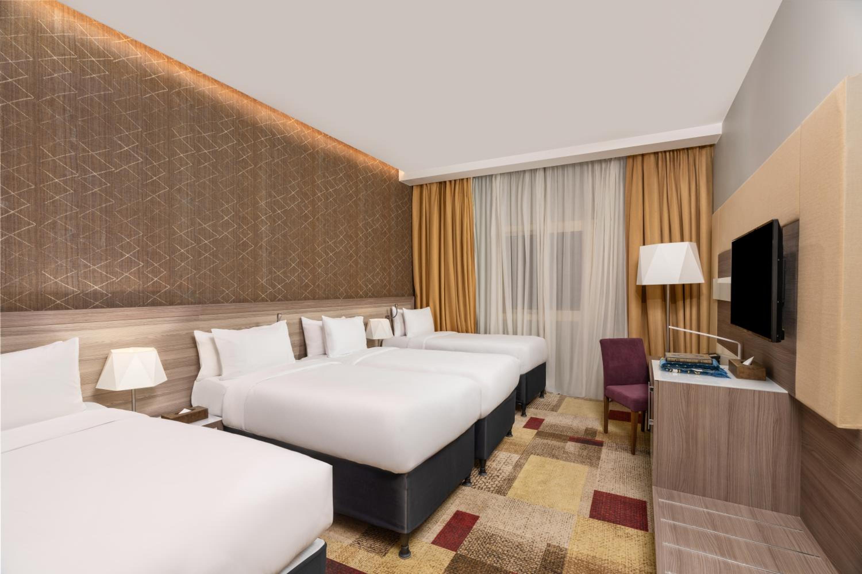 Classic Quadruple Room - Photo 4