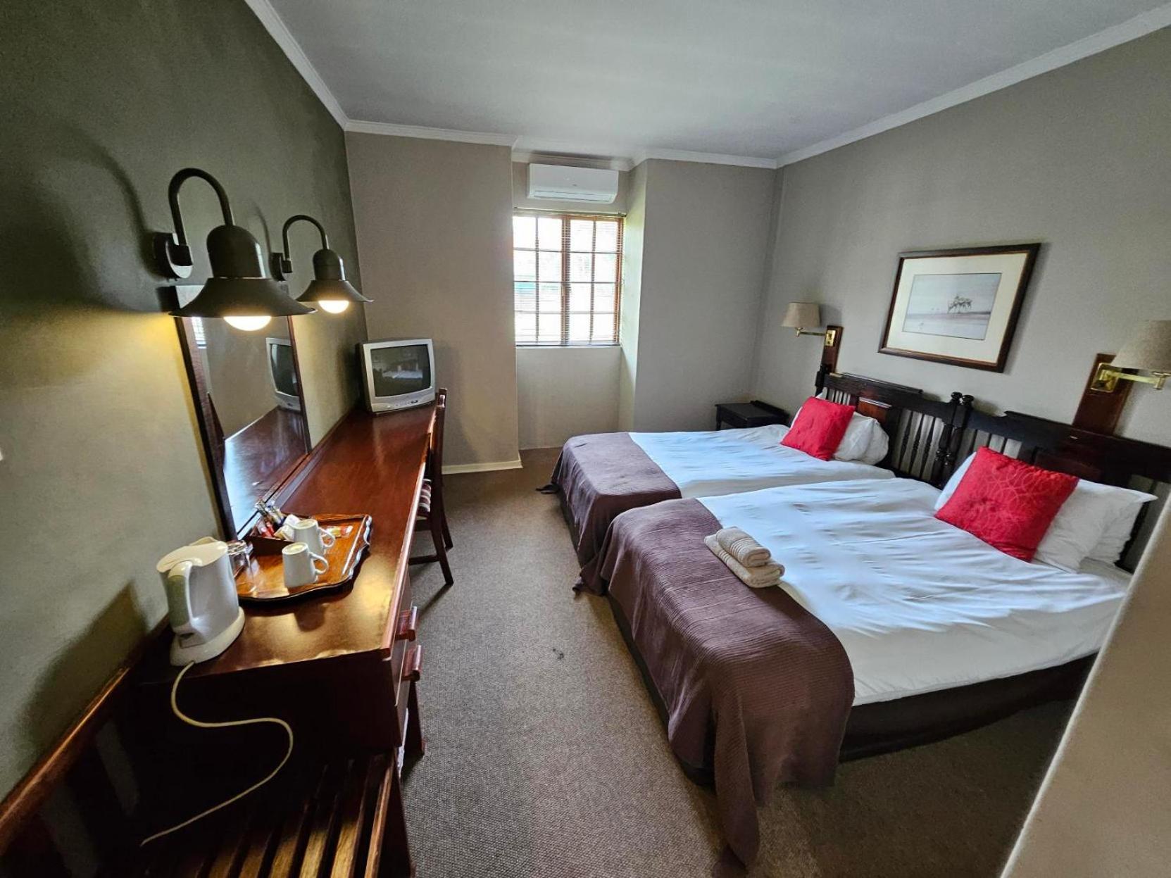 Standard Twin Room photo 3