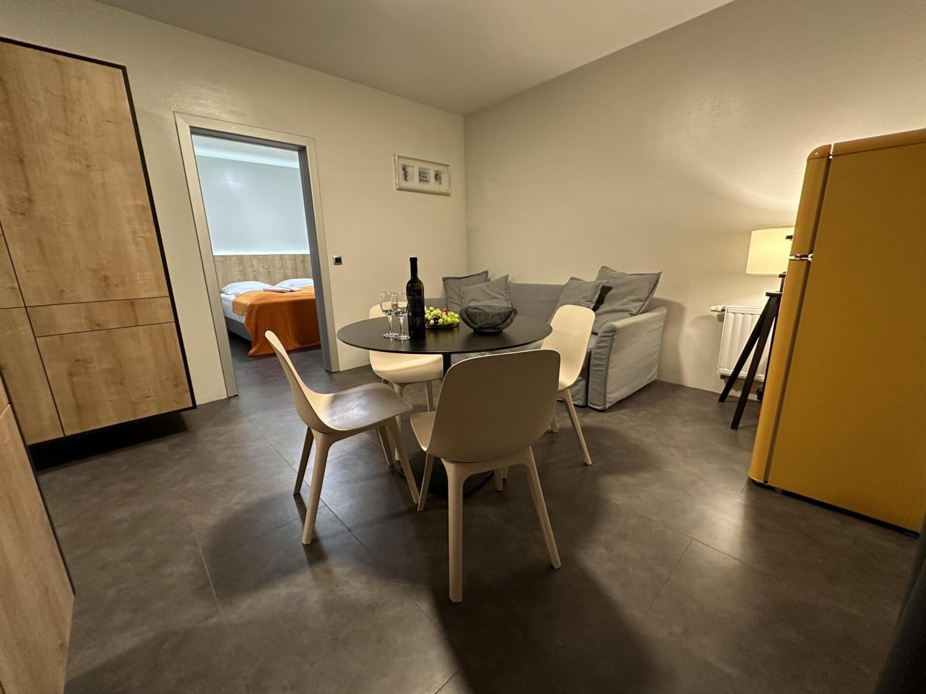 One-Bedroom Apartment with Balcony