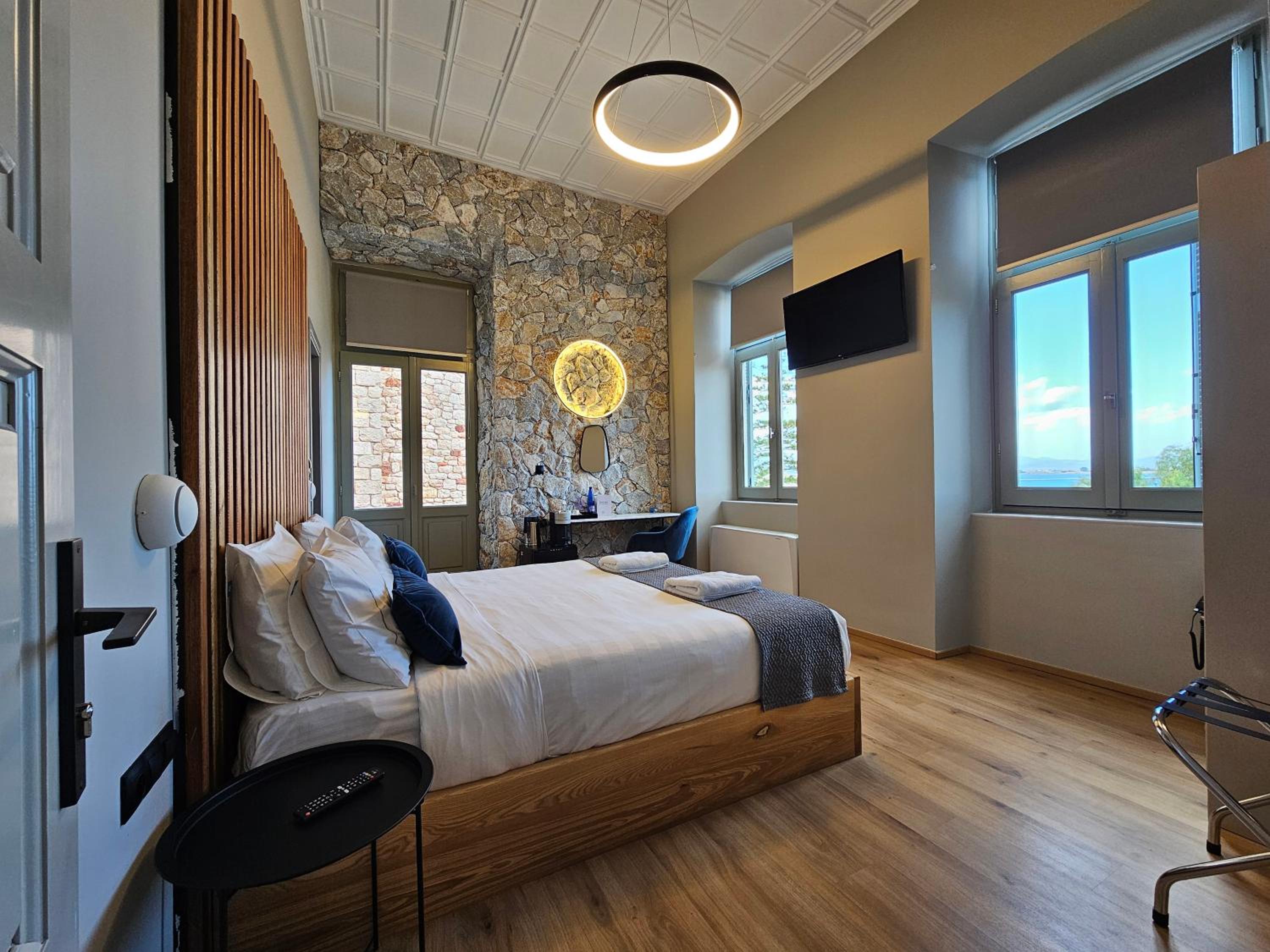 Junior Suite with Sea View - Photo 1