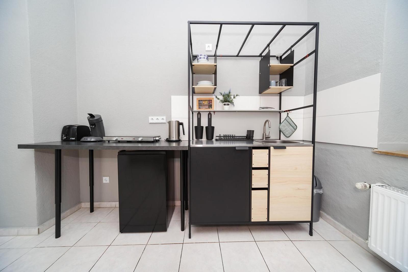 One-Bedroom Apartment photo 2