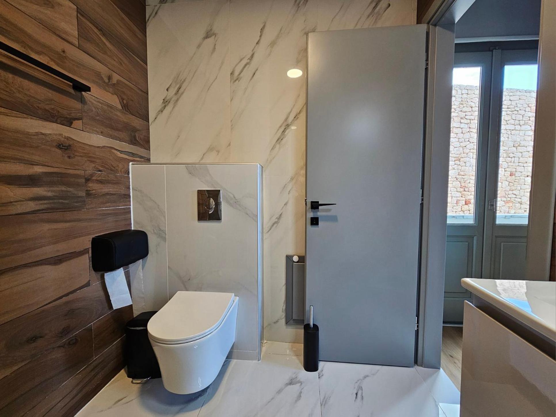 Junior Suite with Sea View - Photo 10