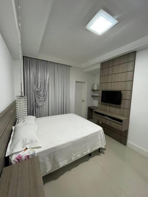 Three-Bedroom Apartment photo 1
