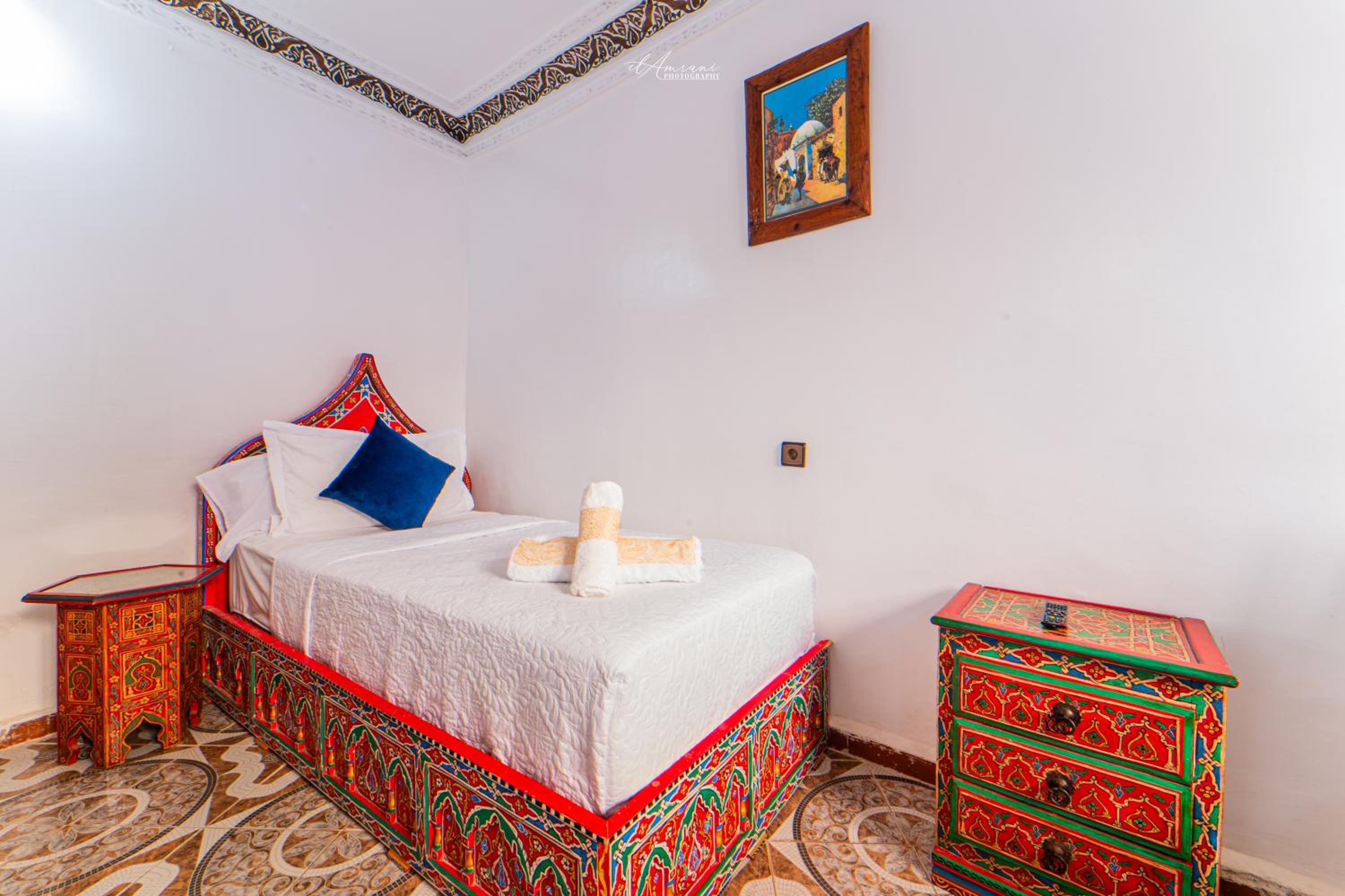 Standard Triple Room with Private Bathroom photo 2