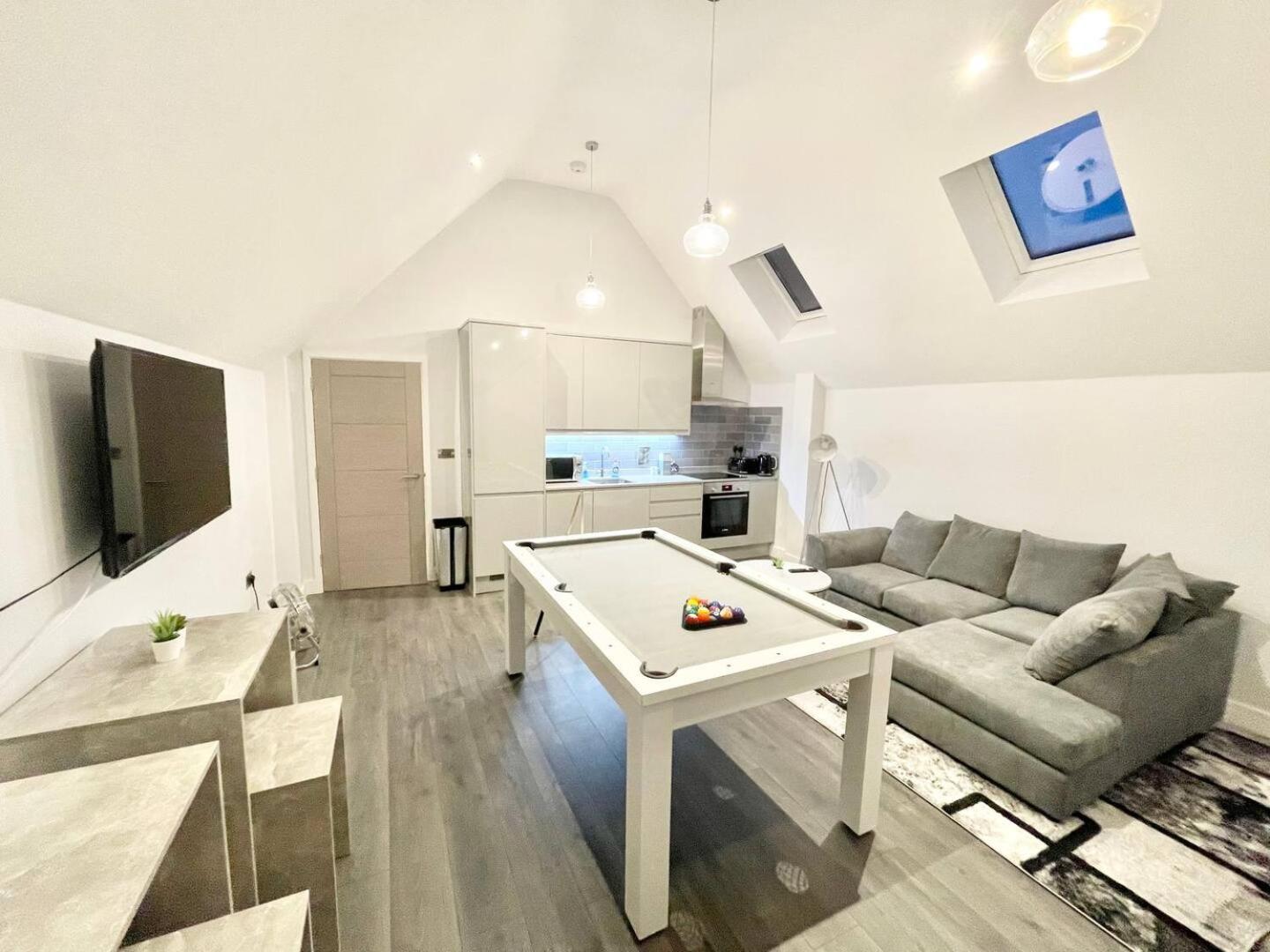 Penthouse Apartment photo 2