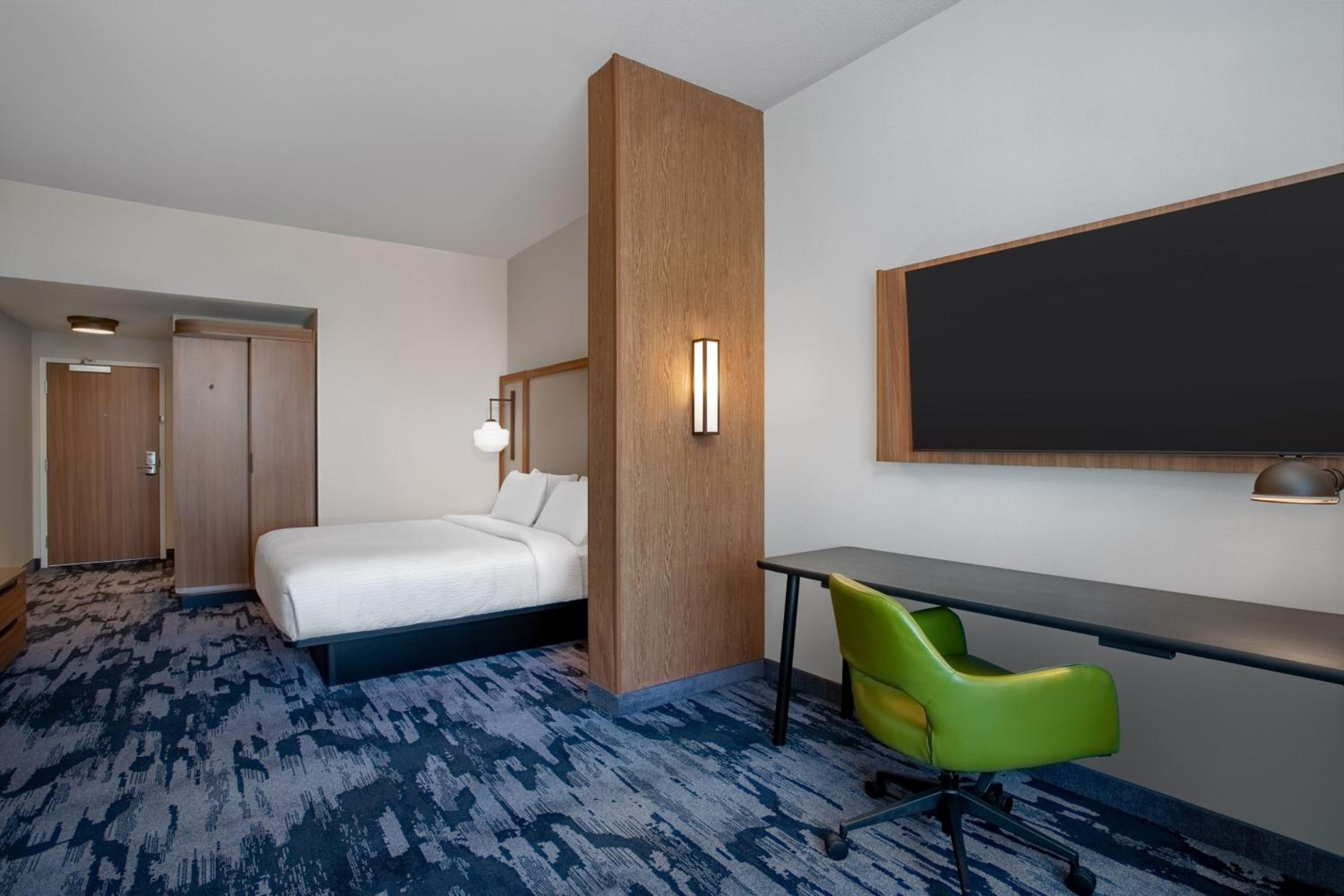 King Suite with Sofa Bed - Photo 7