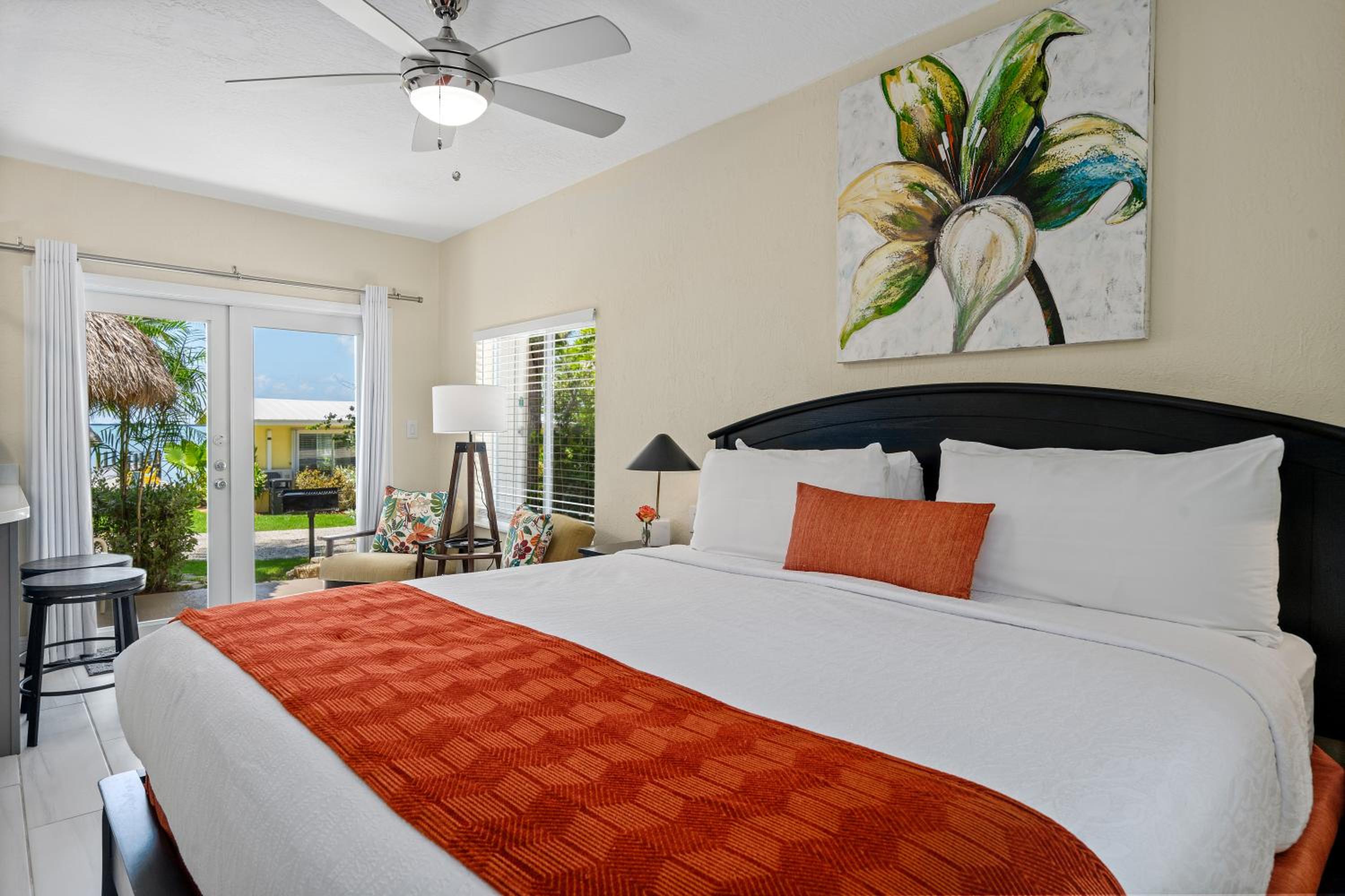 Honeymoon Suite photo 2