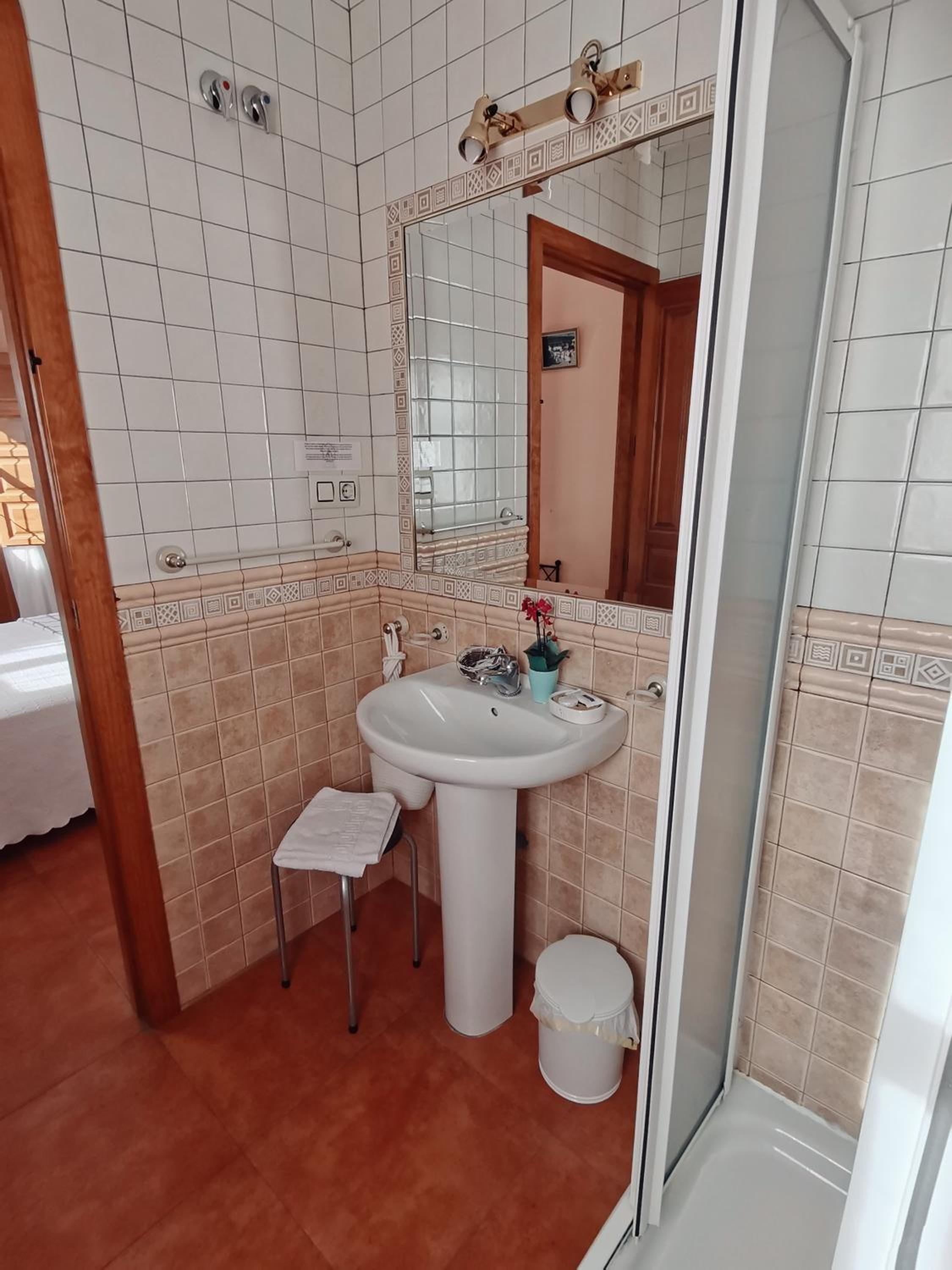 Double Room with Balcony photo 3