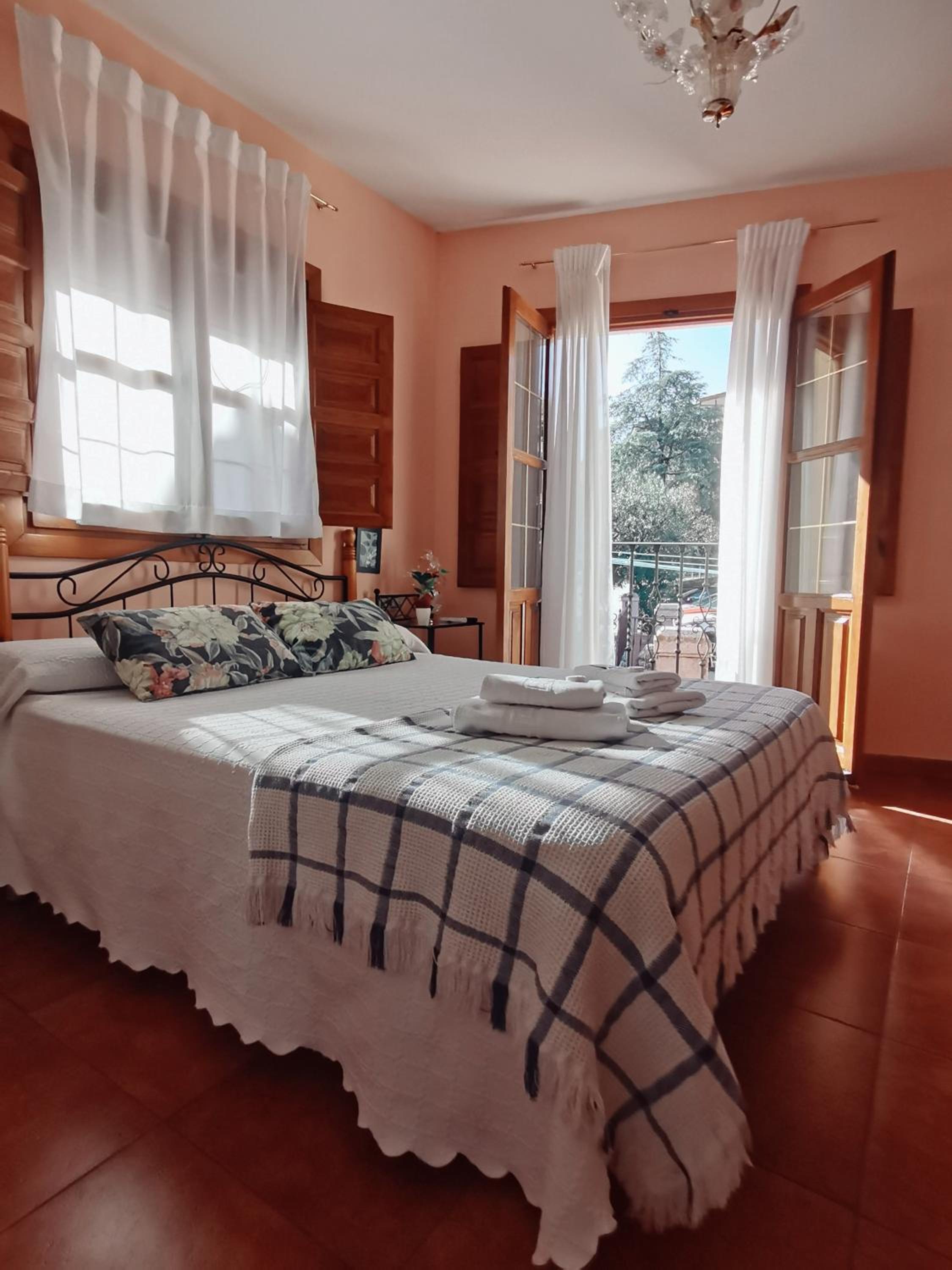 Habitación Doble con Baño Privado