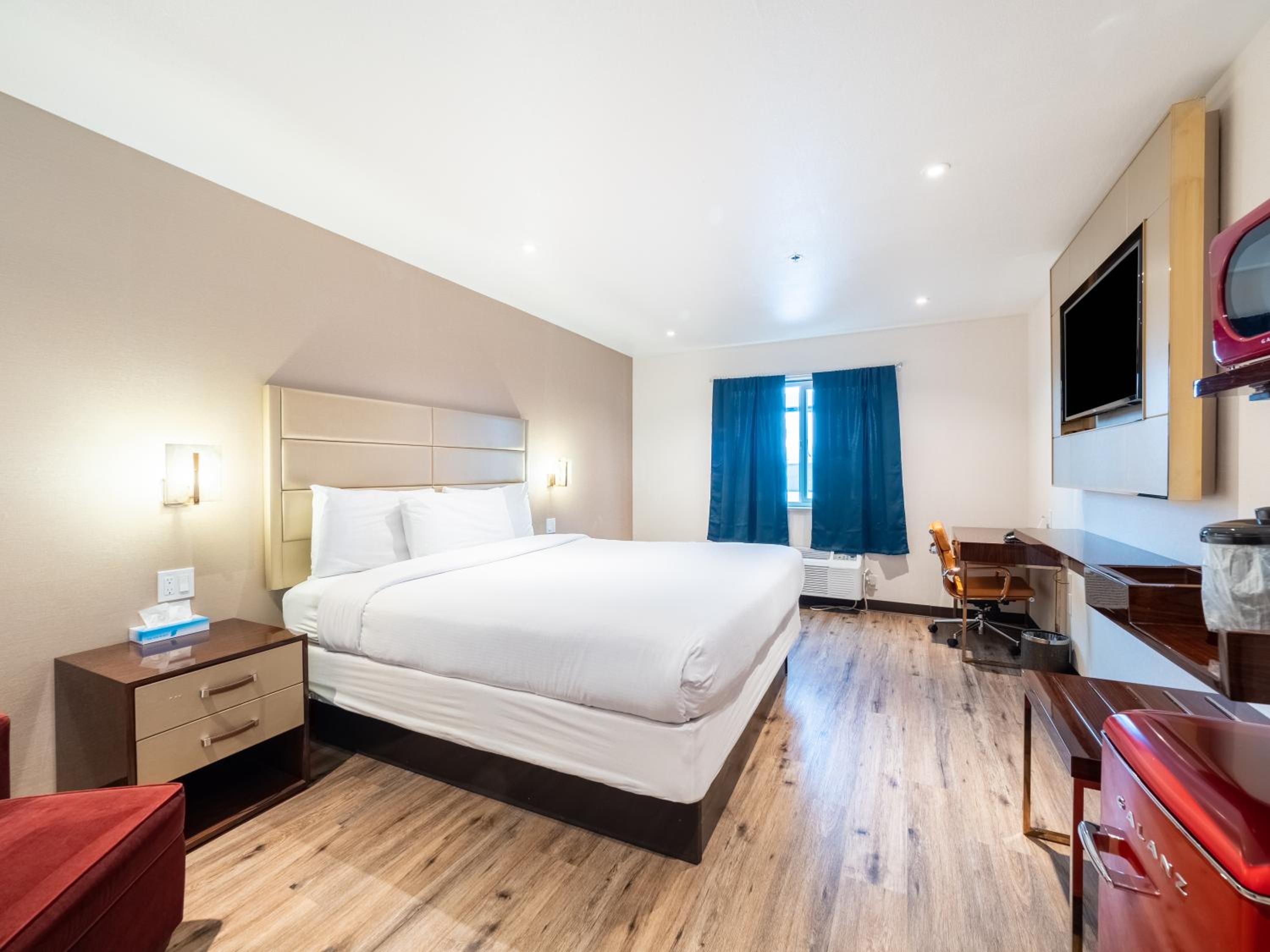 King Room - Non-Smoking